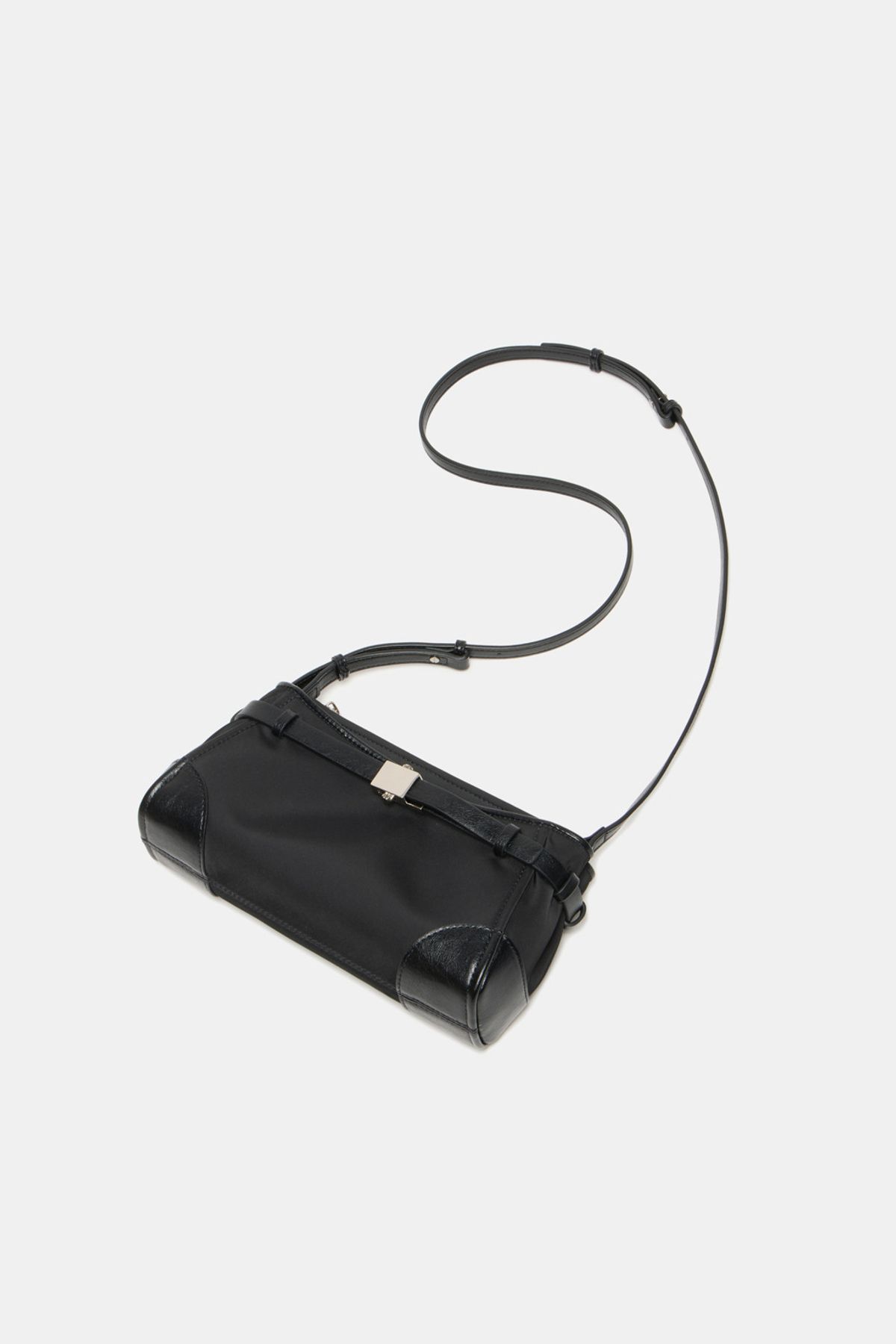 쿠론(COURONNE) Bonheur Shoulder 24 Nylon_RCBSX25166BKX
