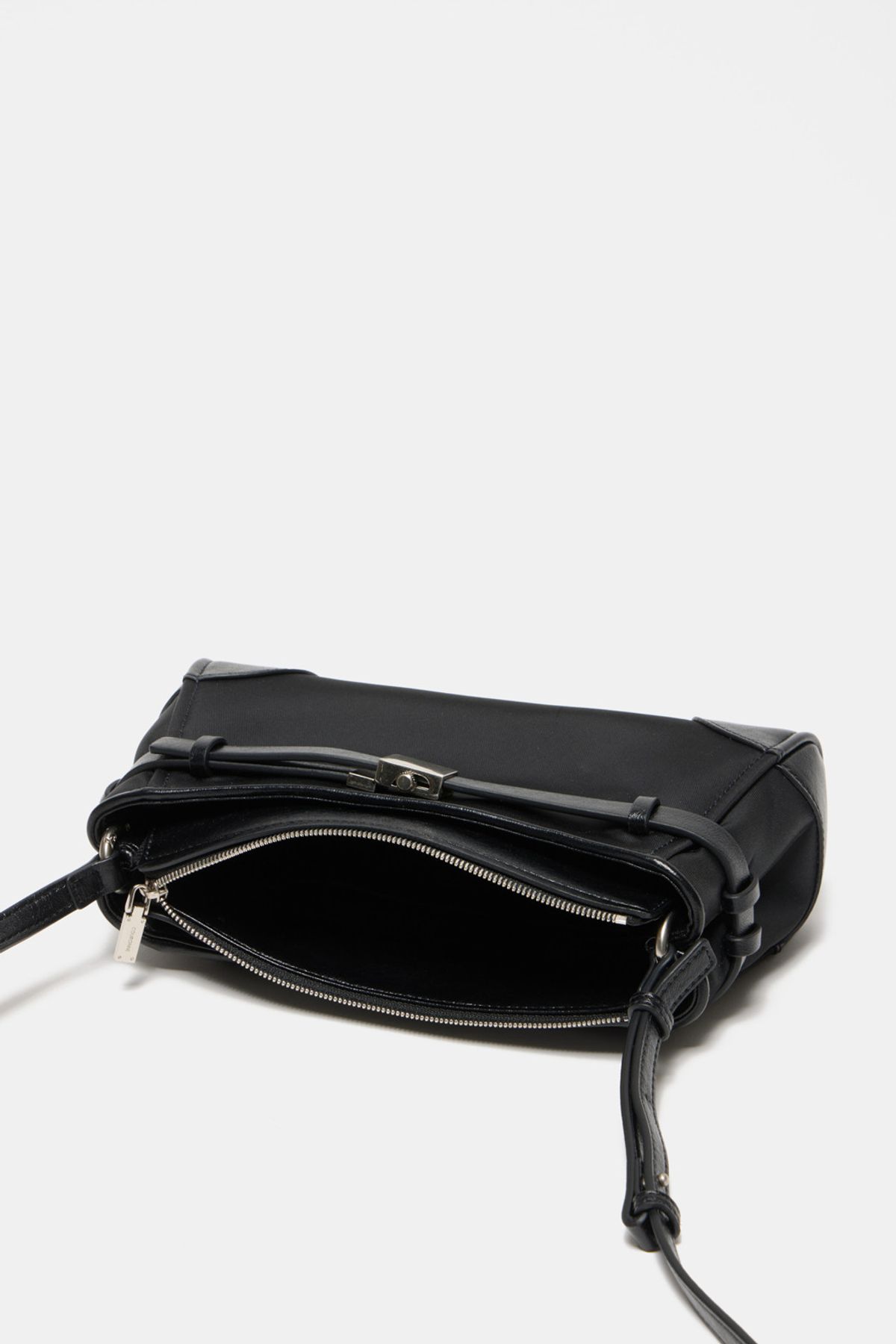 쿠론(COURONNE) Bonheur Shoulder 24 Nylon_RCBSX25166BKX