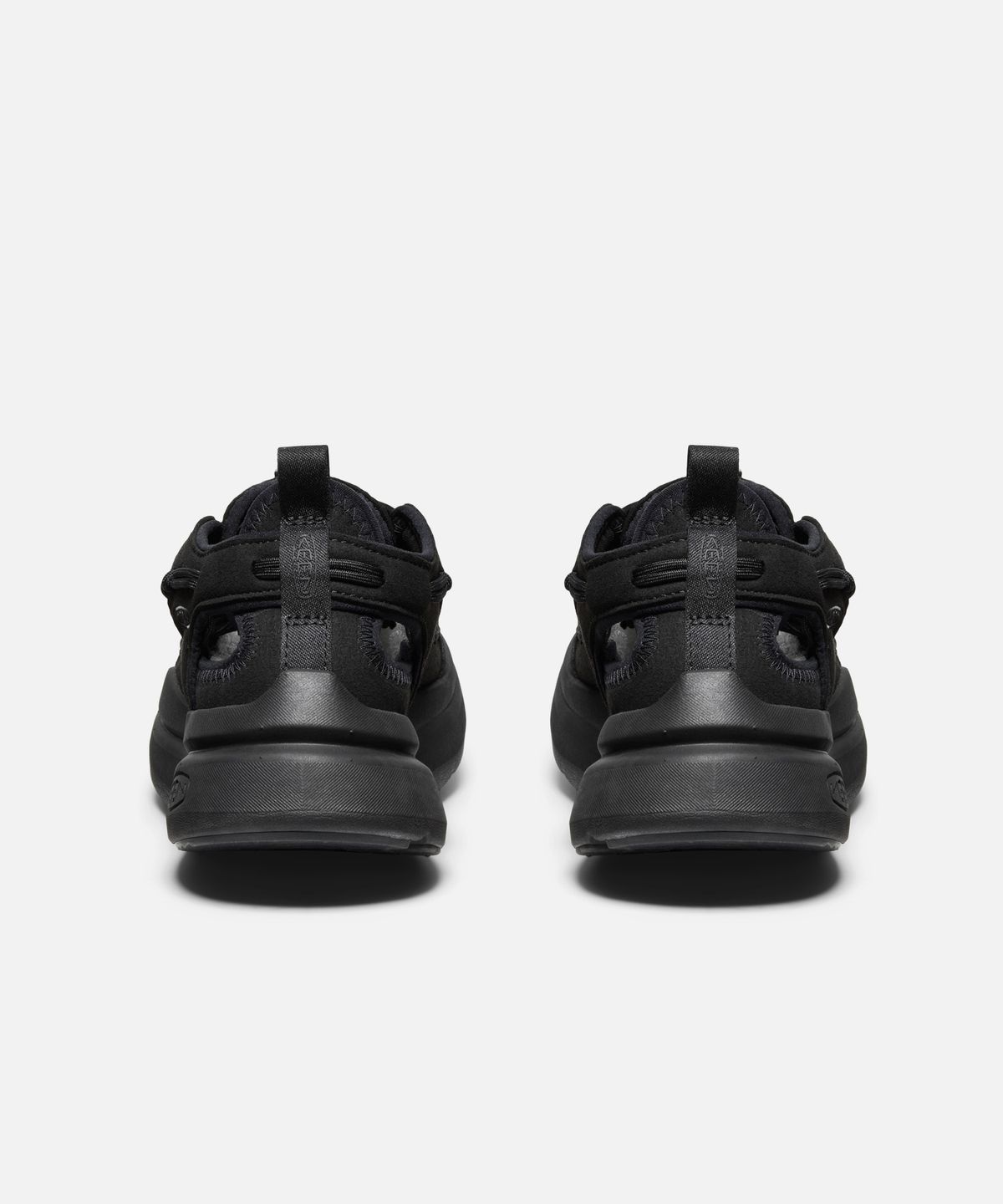 킨(KEEN) 유니크 워킹 여성 샌들 BLACK/BLACK