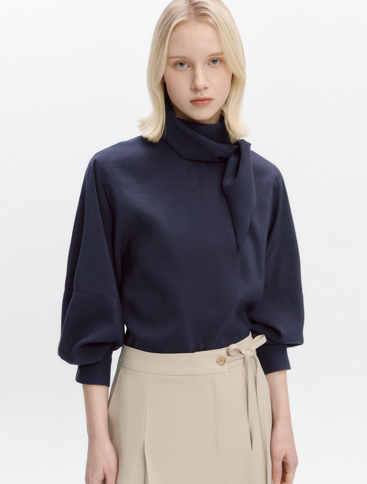 그레이데시온(GRAYDATION) Volume-sleeve Tie Strap Blouse NAVY