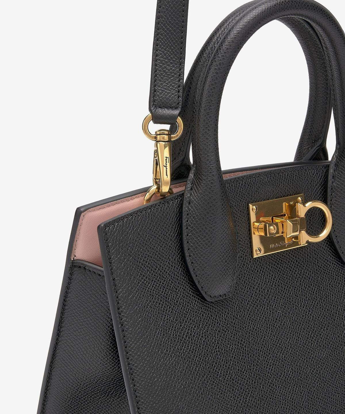 MUSINSA | SALVATORE FERRAGAMO Small Studio Box Tote Bag