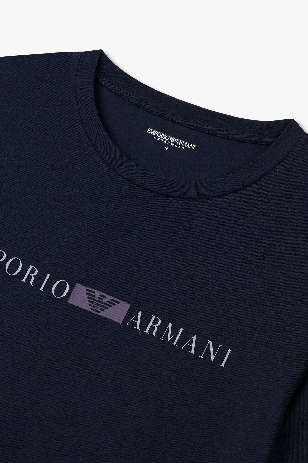 엠포리오 아르마니 언더웨어(EMPORIO ARMANI UNDERWEAR) 남성 프론트 로고 라운지 티셔츠 _다크 블루 0815114004