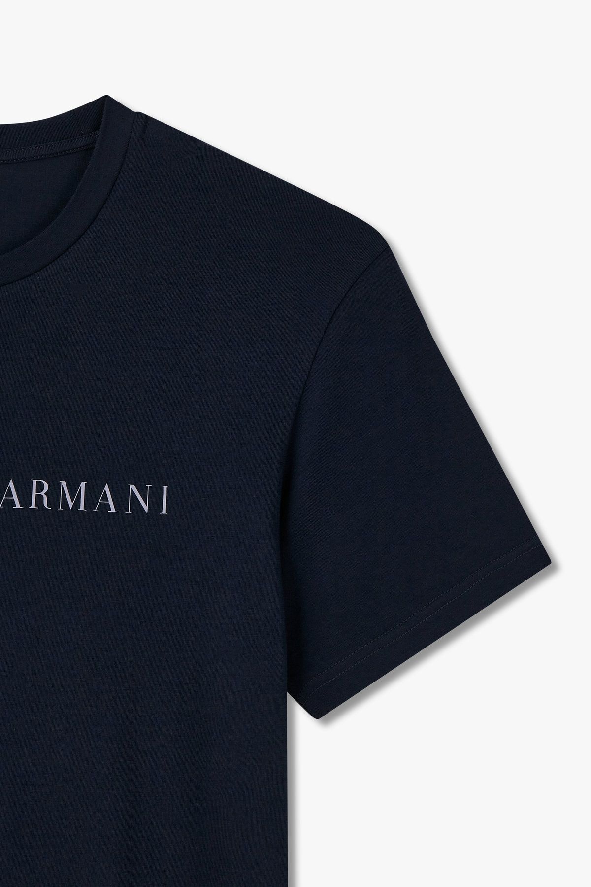 엠포리오 아르마니 언더웨어(EMPORIO ARMANI UNDERWEAR) 남성 프론트 로고 라운지 티셔츠 _다크 블루 0815114004