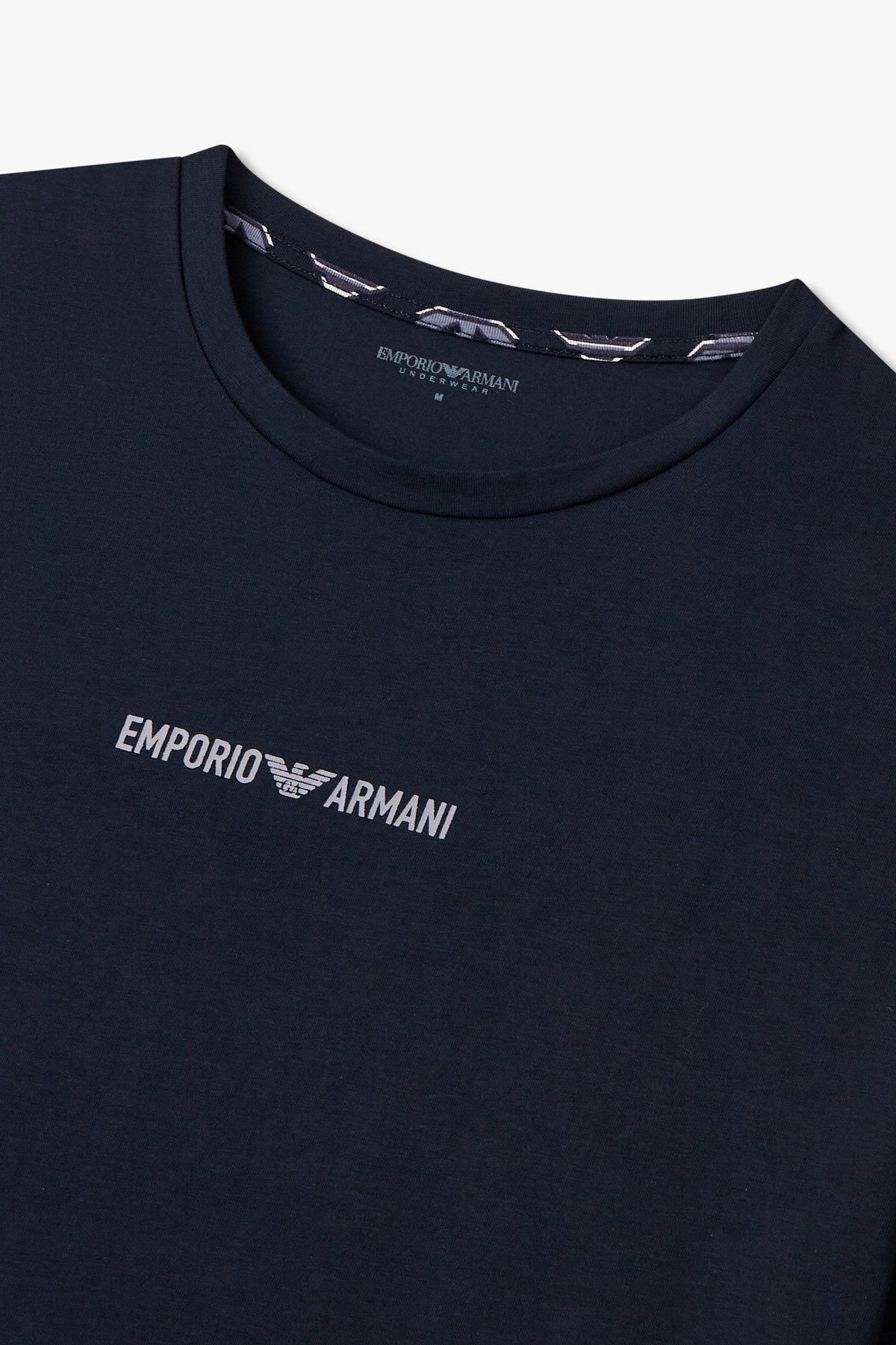엠포리오 아르마니 언더웨어(EMPORIO ARMANI UNDERWEAR) 남성 프론트 로고 라운지 티셔츠 _다크 블루 0815134010