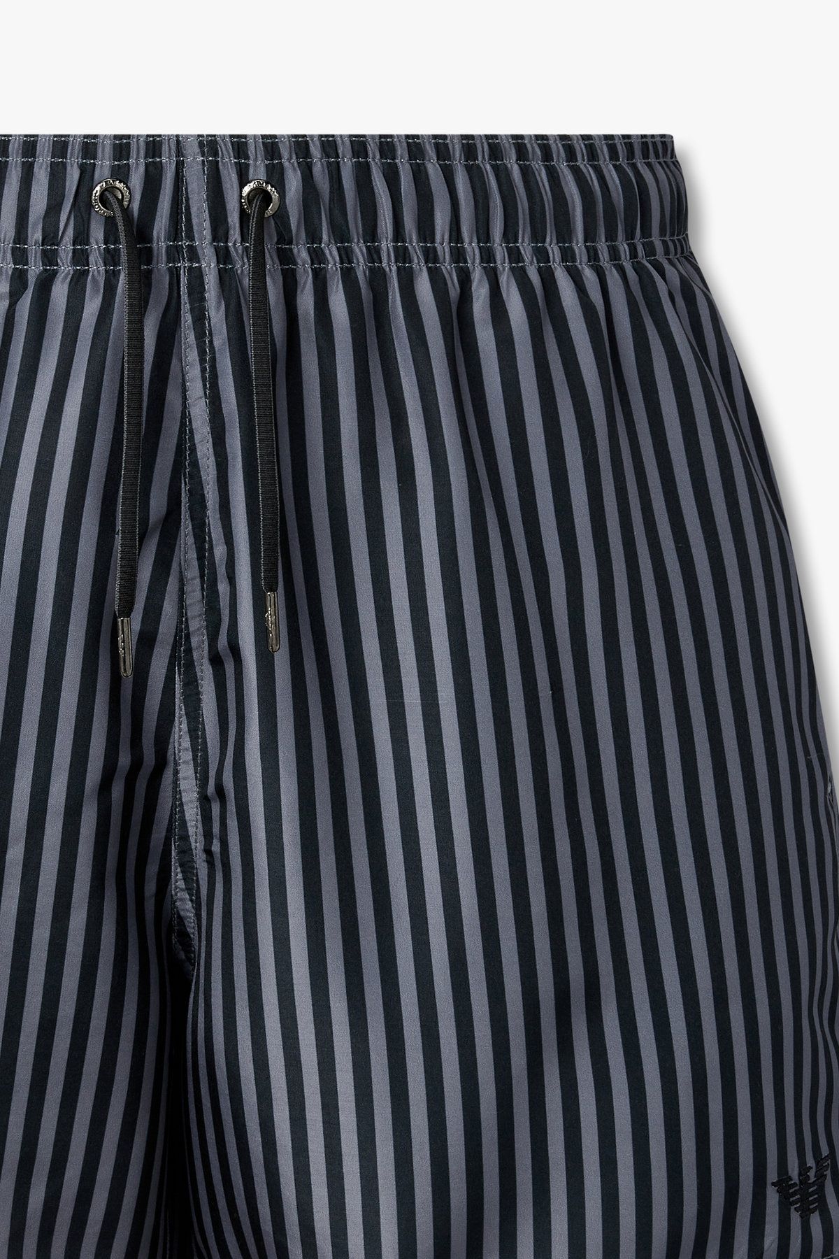 엠포리오 아르마니 언더웨어(EMPORIO ARMANI UNDERWEAR) 남성 스트라이프 패턴 스윔 쇼츠 _블랙 0815121004
