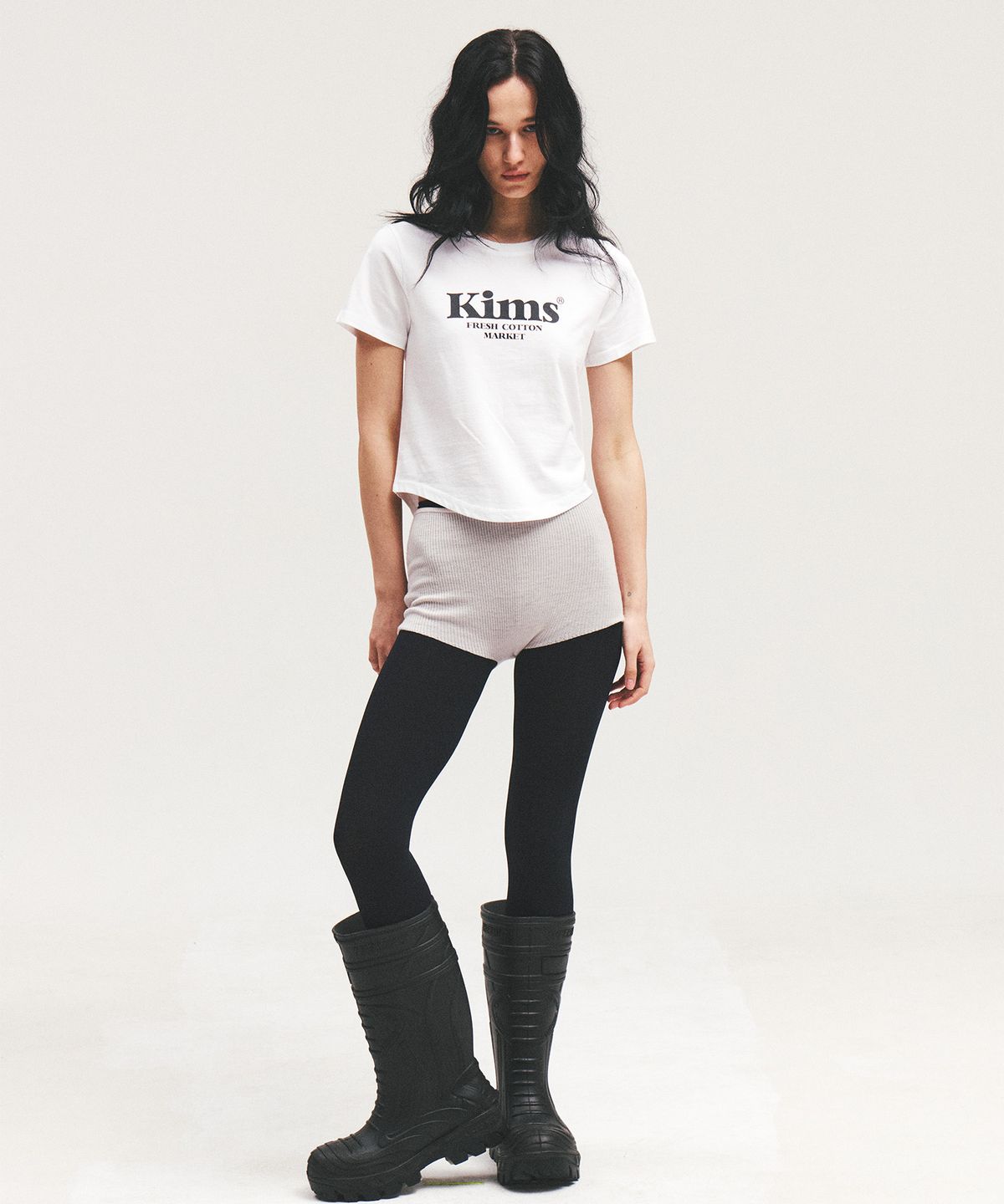 킴스 프레시 코튼 마켓(KIMS FRESH COTTON MARKET) (Unisex) Kims Bam Logo Tee White(black)