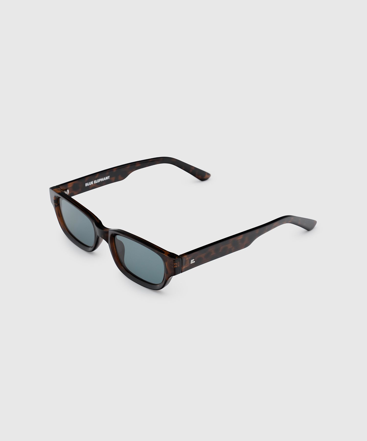韓国人気サングラス●新作*BLUE ELEPHANT●SKYLAR●UNISEX Blue Elephant Skylar Sunglass | TikTok