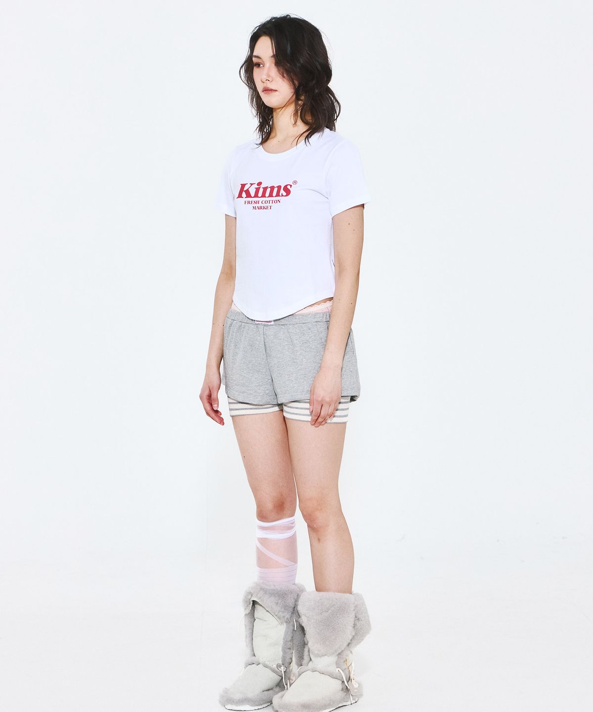 킴스 프레시 코튼 마켓(KIMS FRESH COTTON MARKET) (Unisex) Kims Bam Logo Tee White(red)