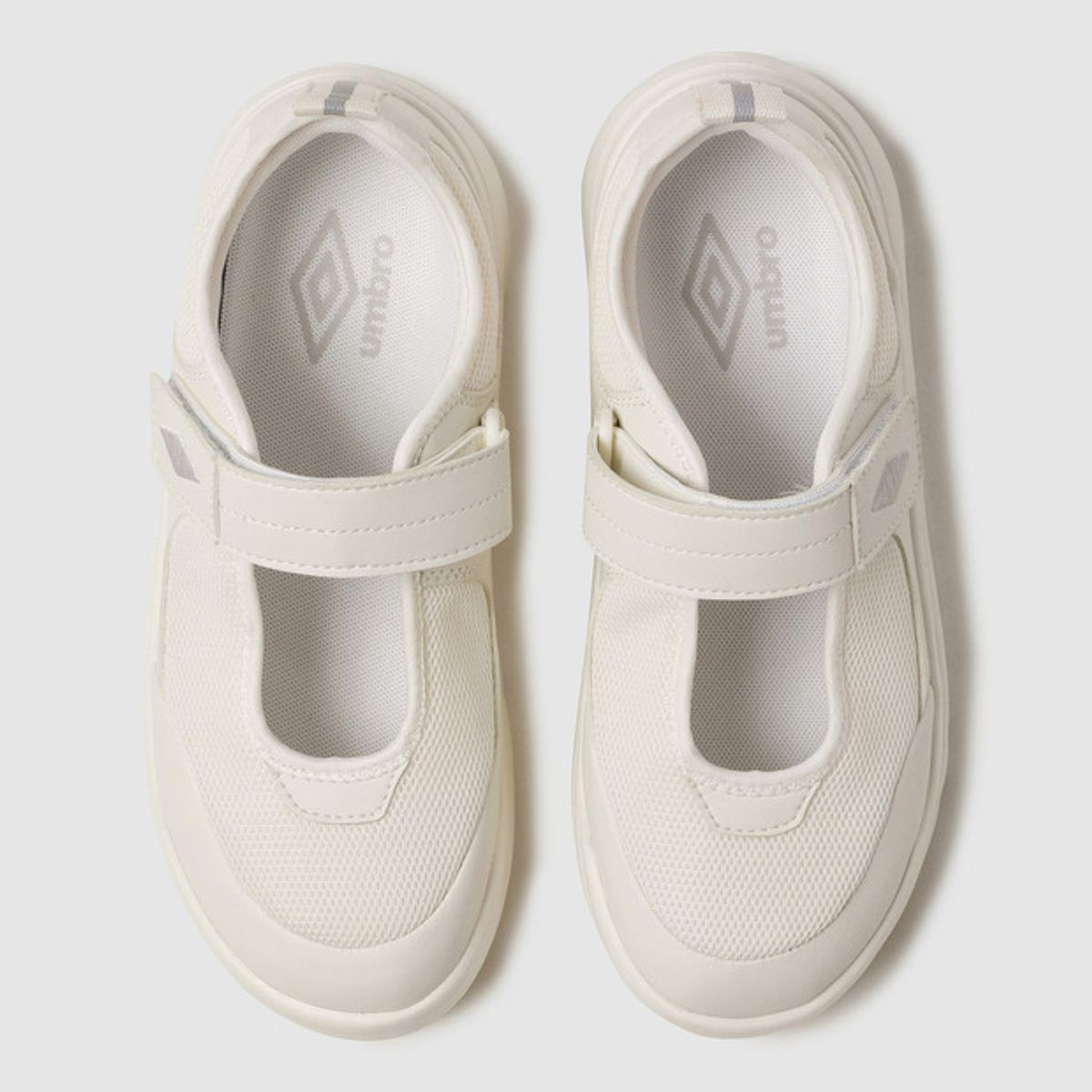 엄브로(UMBRO) LEEDS (리즈) 베이지(UQ223ESA44)