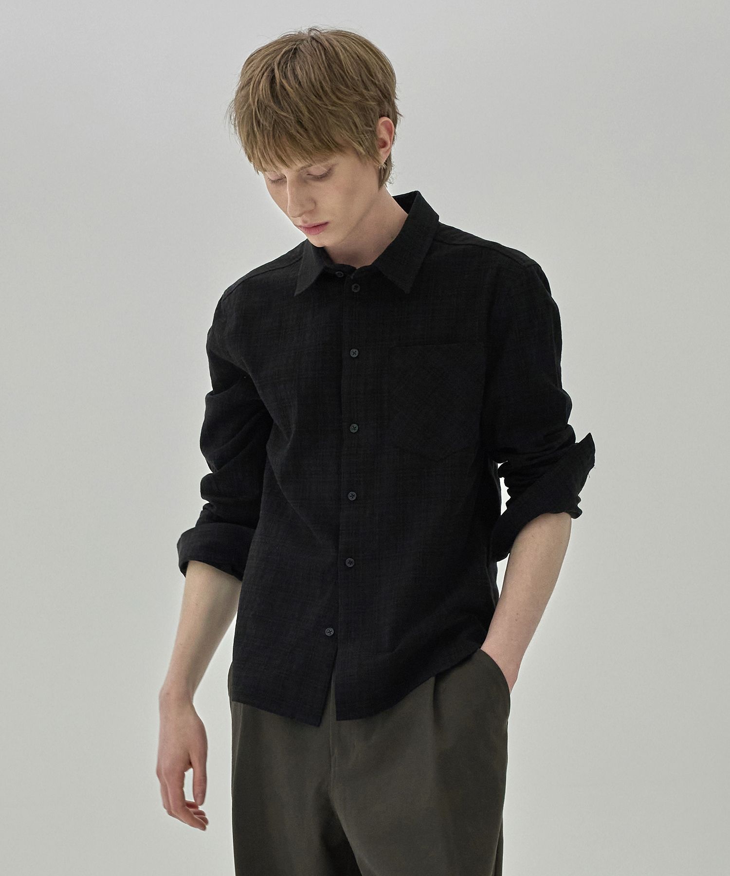 MUSINSA | WOOALONG Tone-on-Tone Check shirt - BLACK