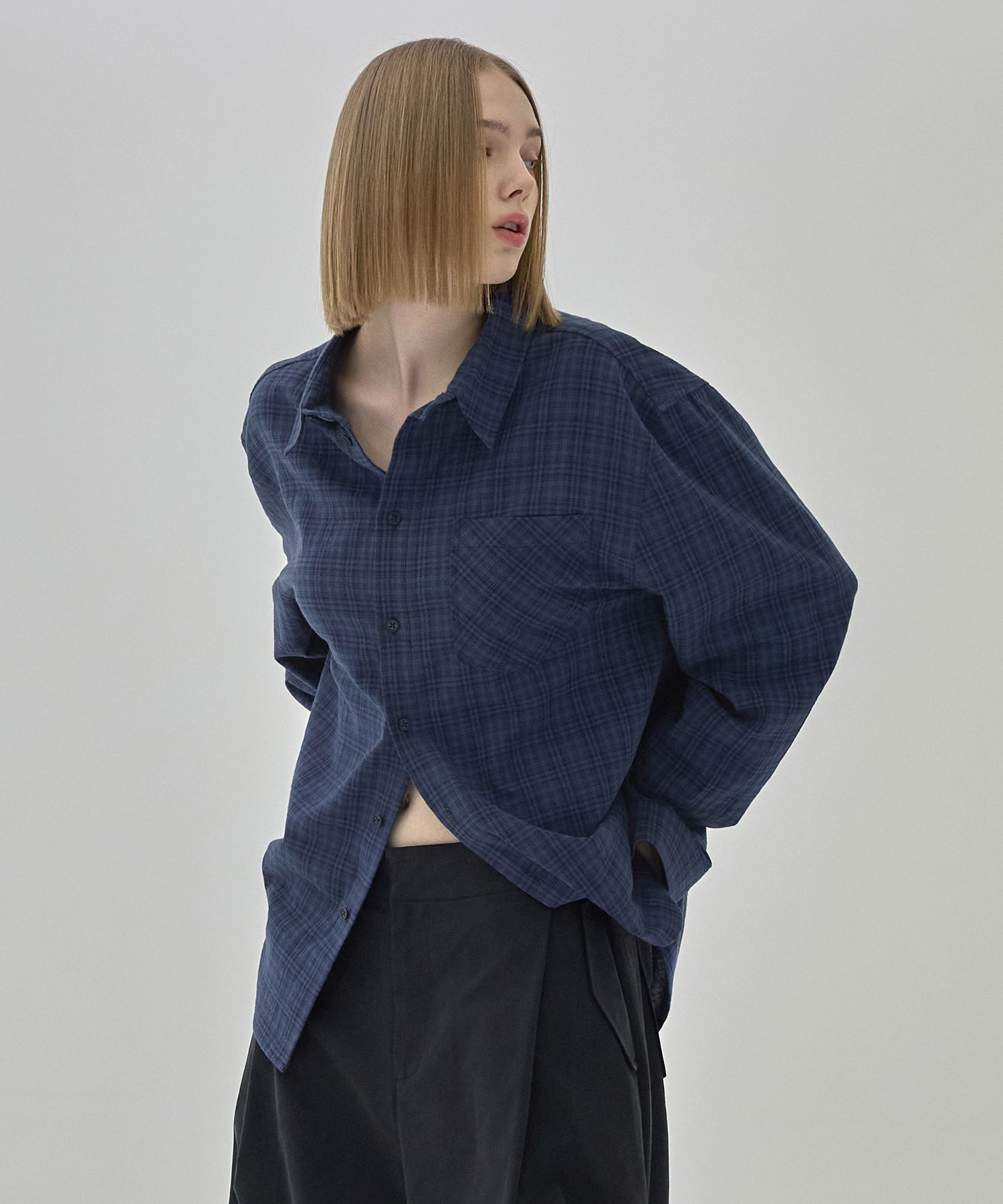 [WOOALONG]★25SS★韓国人気★Tone-on-Tone Check shirt MUSINSA | WOOALONG Tone-on-Tone Check shirt - NAVY