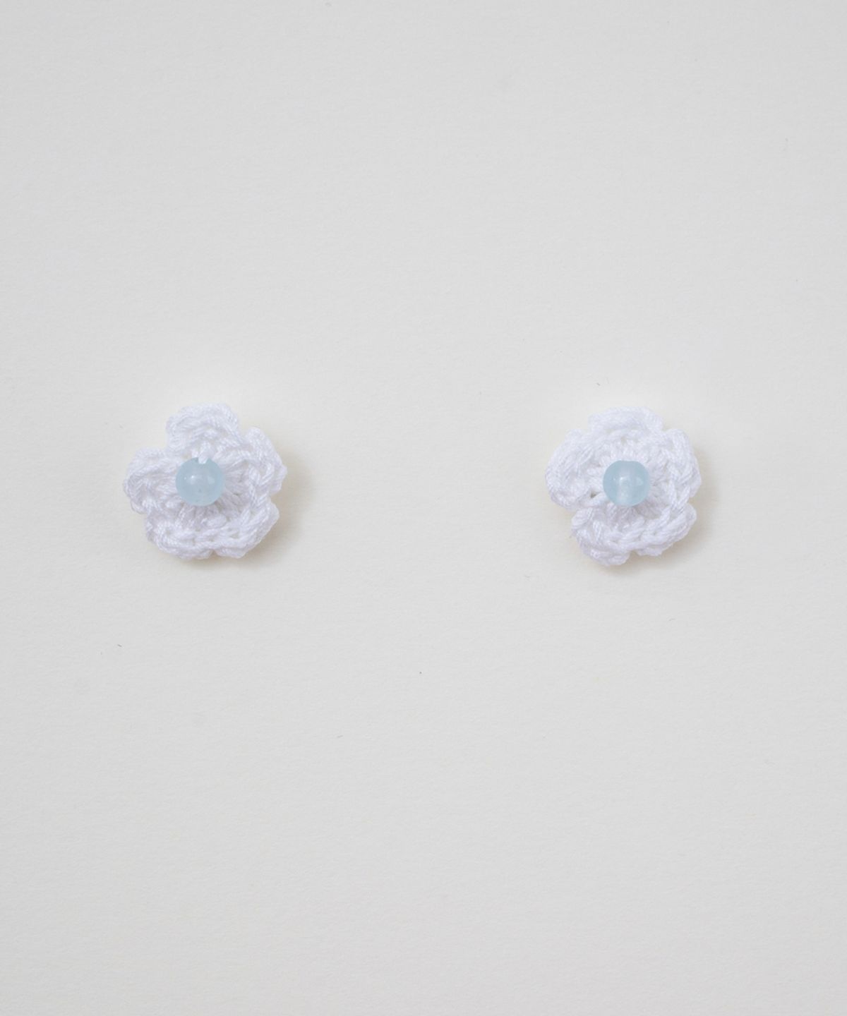 메리모티브(MERRYMOTIVE) Pure flower knit earring