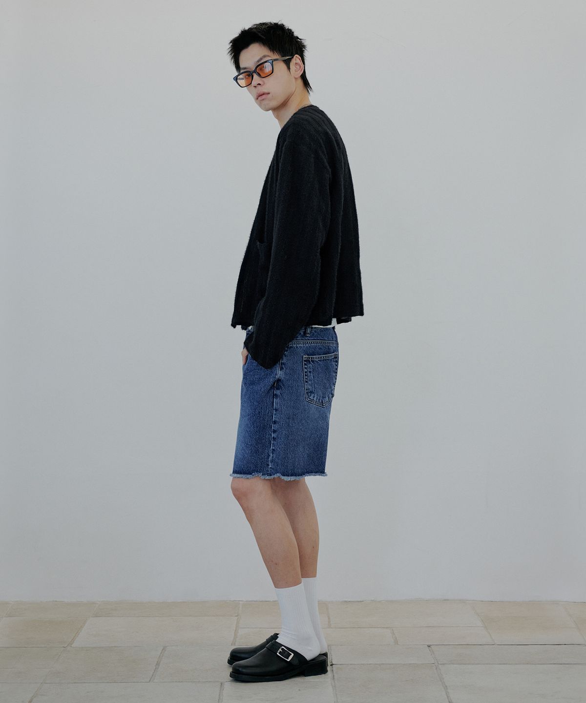누아클레(NUAKLE) 브이넥 히든 가디건_블랙