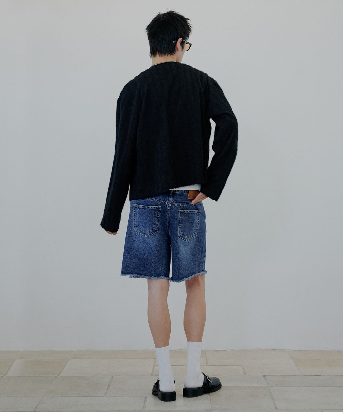누아클레(NUAKLE) 브이넥 히든 가디건_블랙
