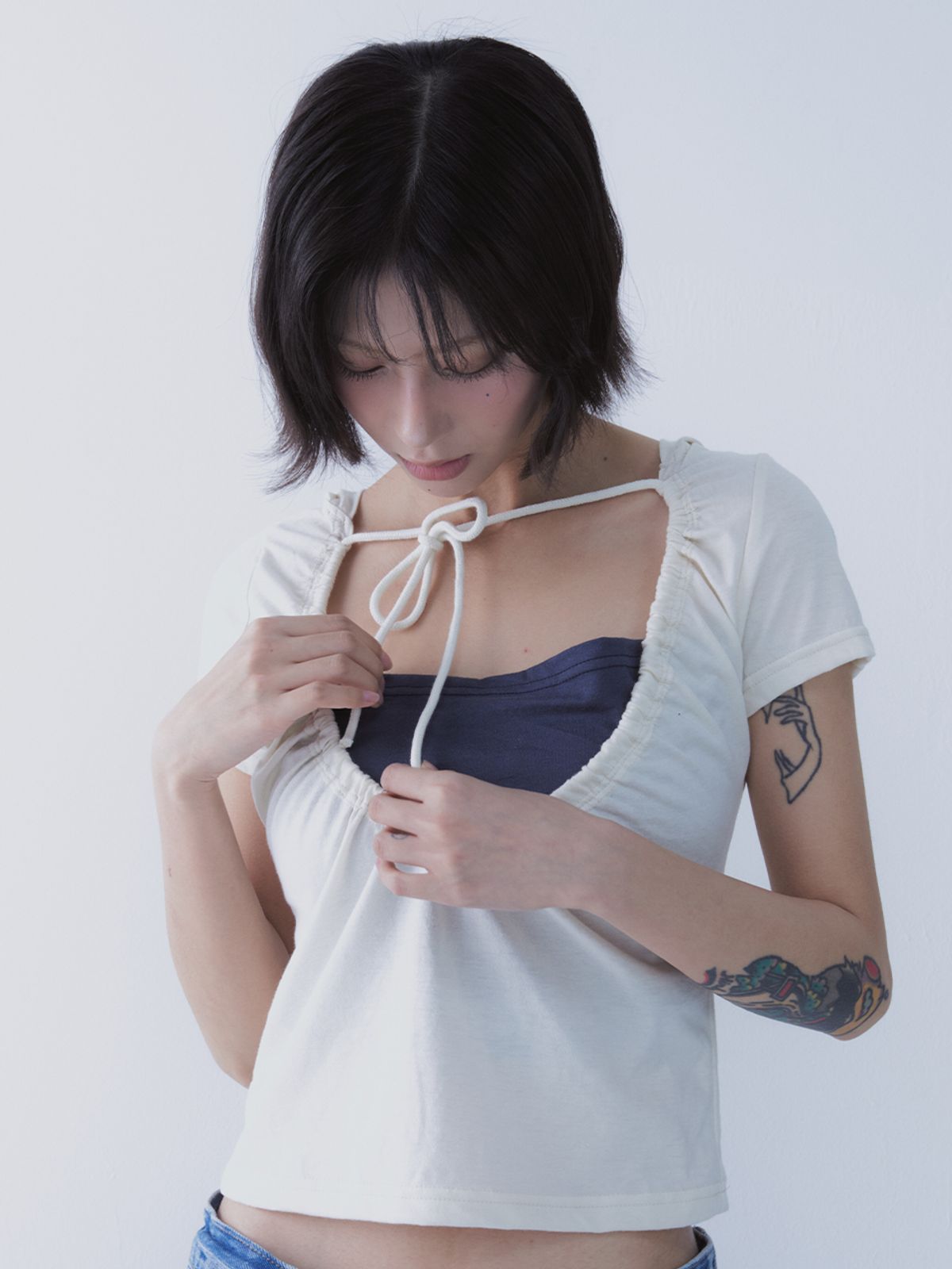 쎄쎄쎄(SETSETSET) LUNA VEIL HOODIE T-SHIRTS IVORY