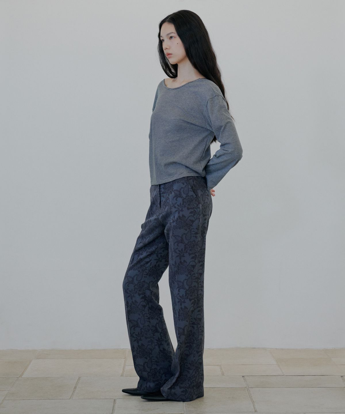 누아클레(NUAKLE) 투웨이 스트라이프 티셔츠_블랙