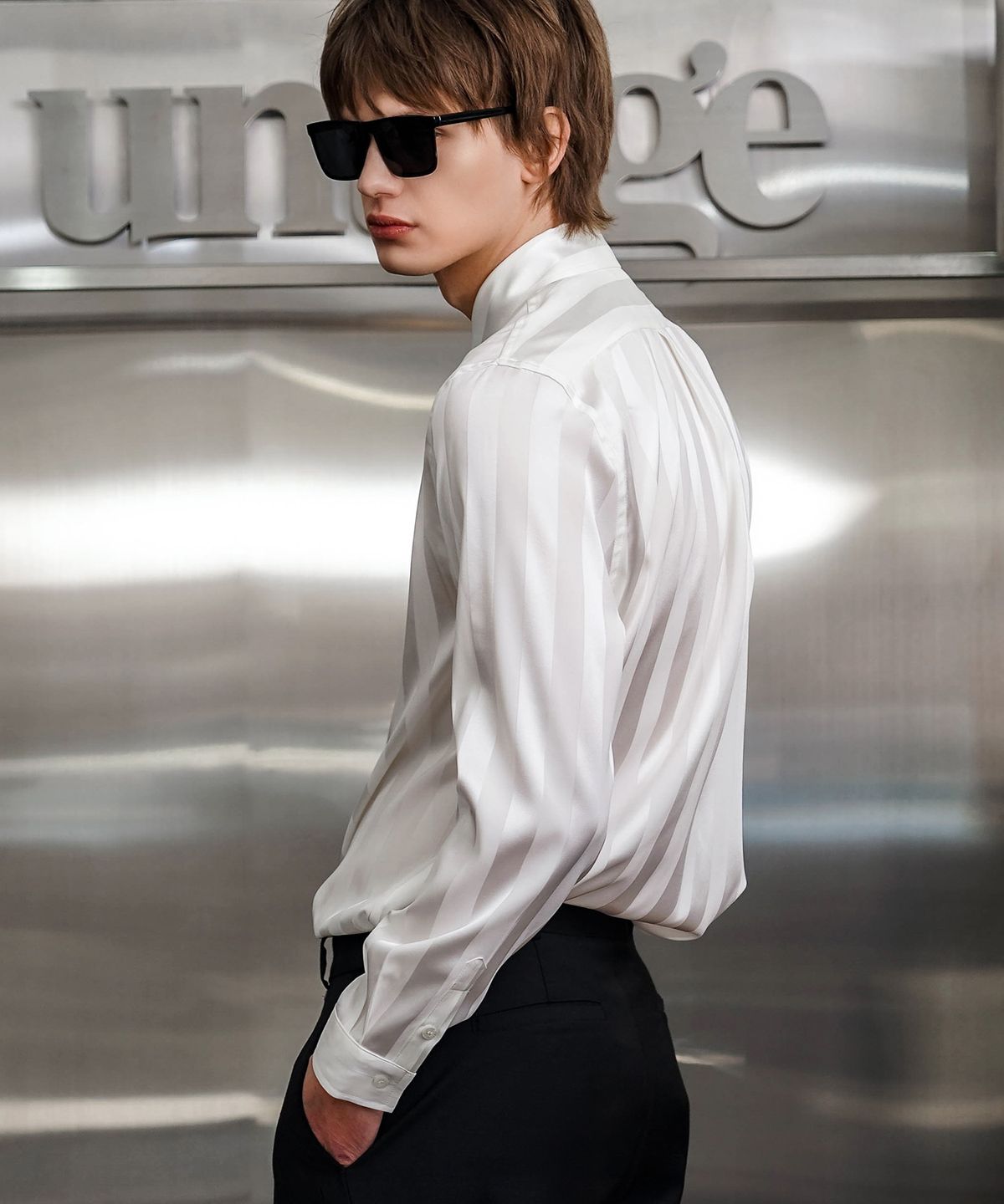 언티지(UNTAGE) 실크 자가드 스트라이프 셔츠[White(UNISEX)]_UTS-FS35
