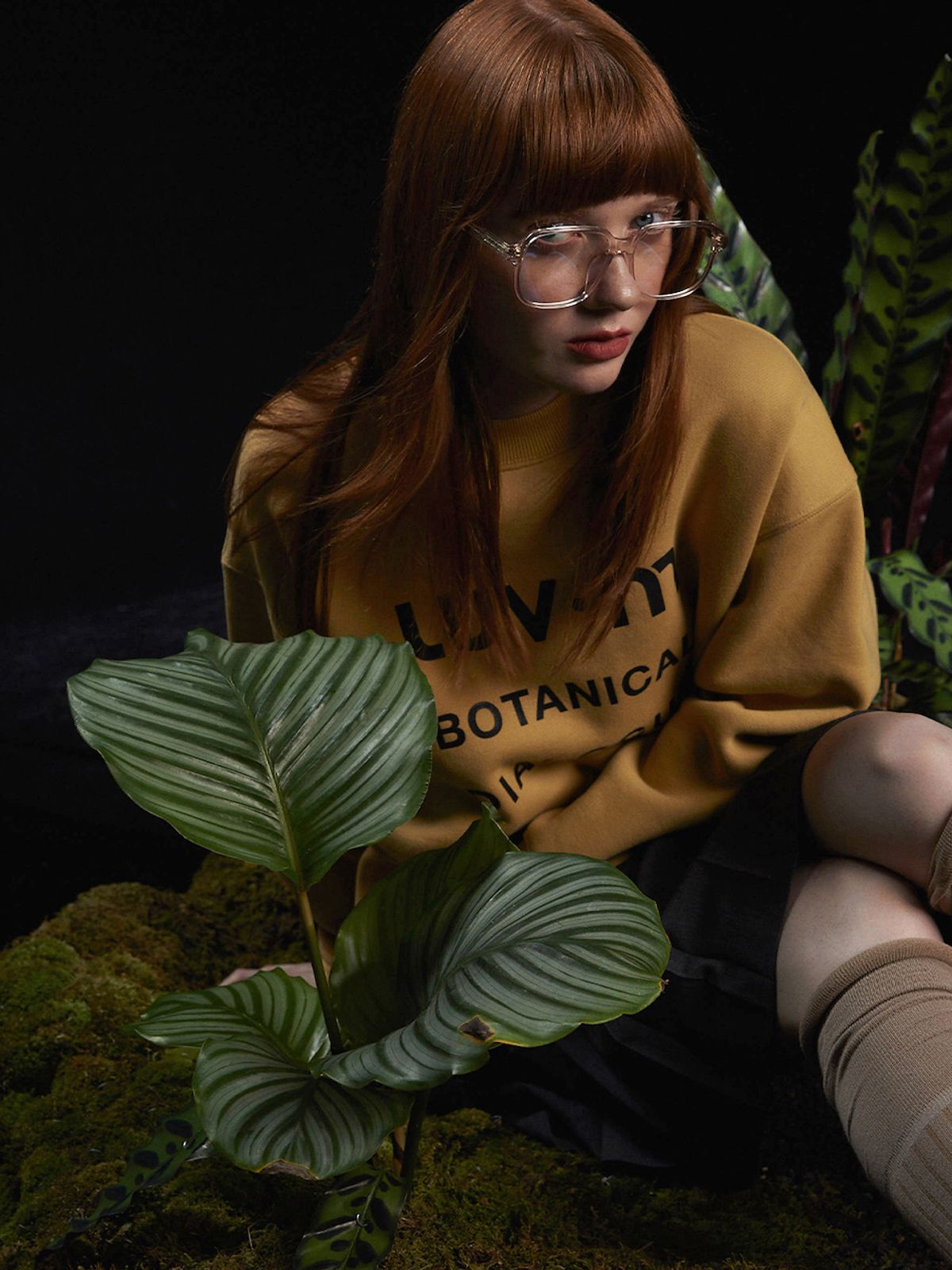 엘유브이엠(LUVM) LUV.M SIMBOLIZE SWEATSHIRT_MUSTARD