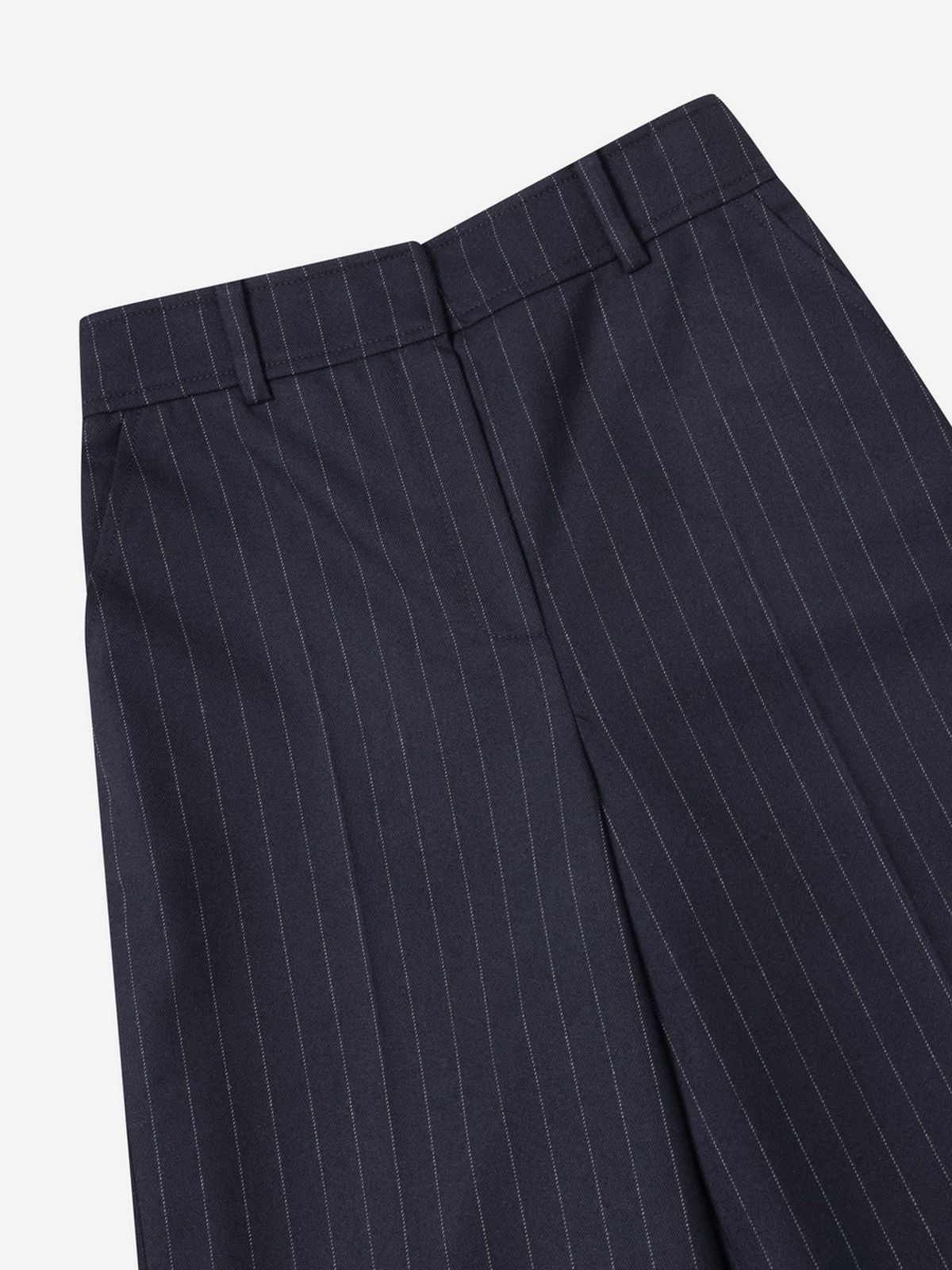 엘유브이엠(LUVM) HIGH-RISED BERMUDA PANTS_NAVY