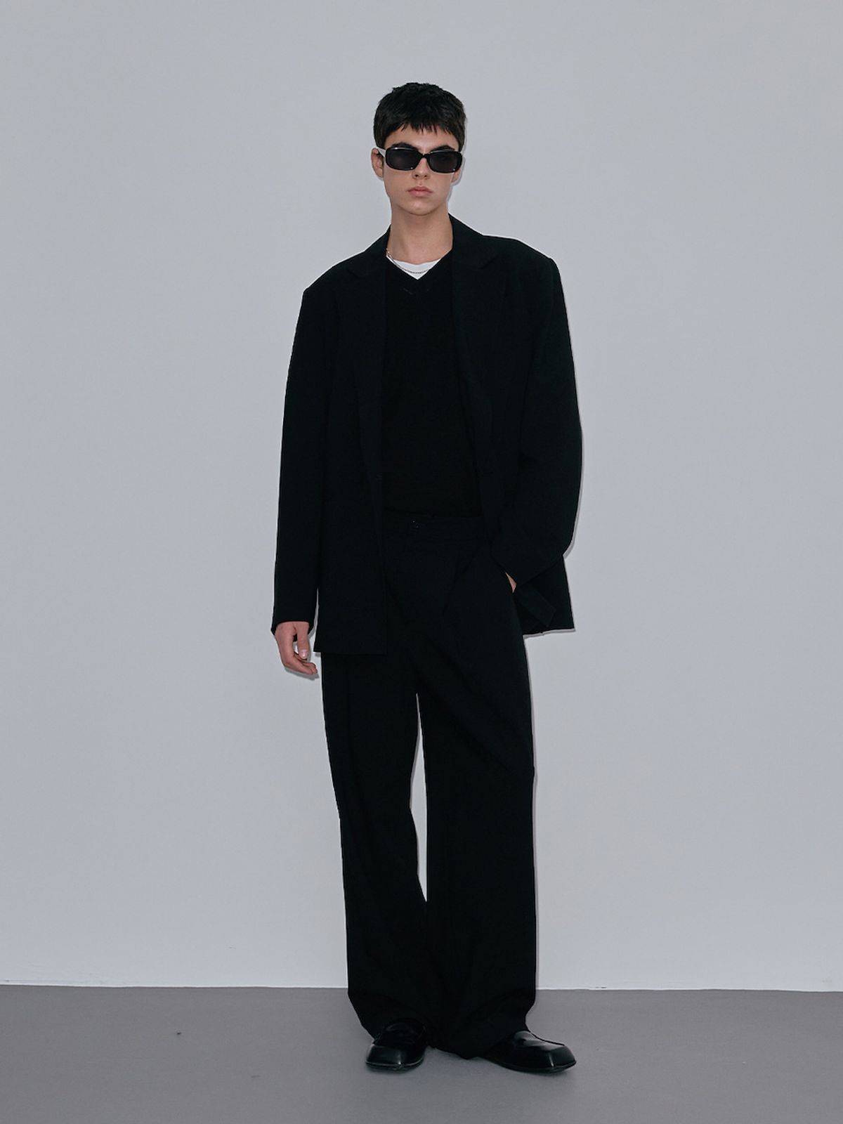 엘유브이엠(LUVM) UNISEX TAILORED BOXY JACKET_BLACK