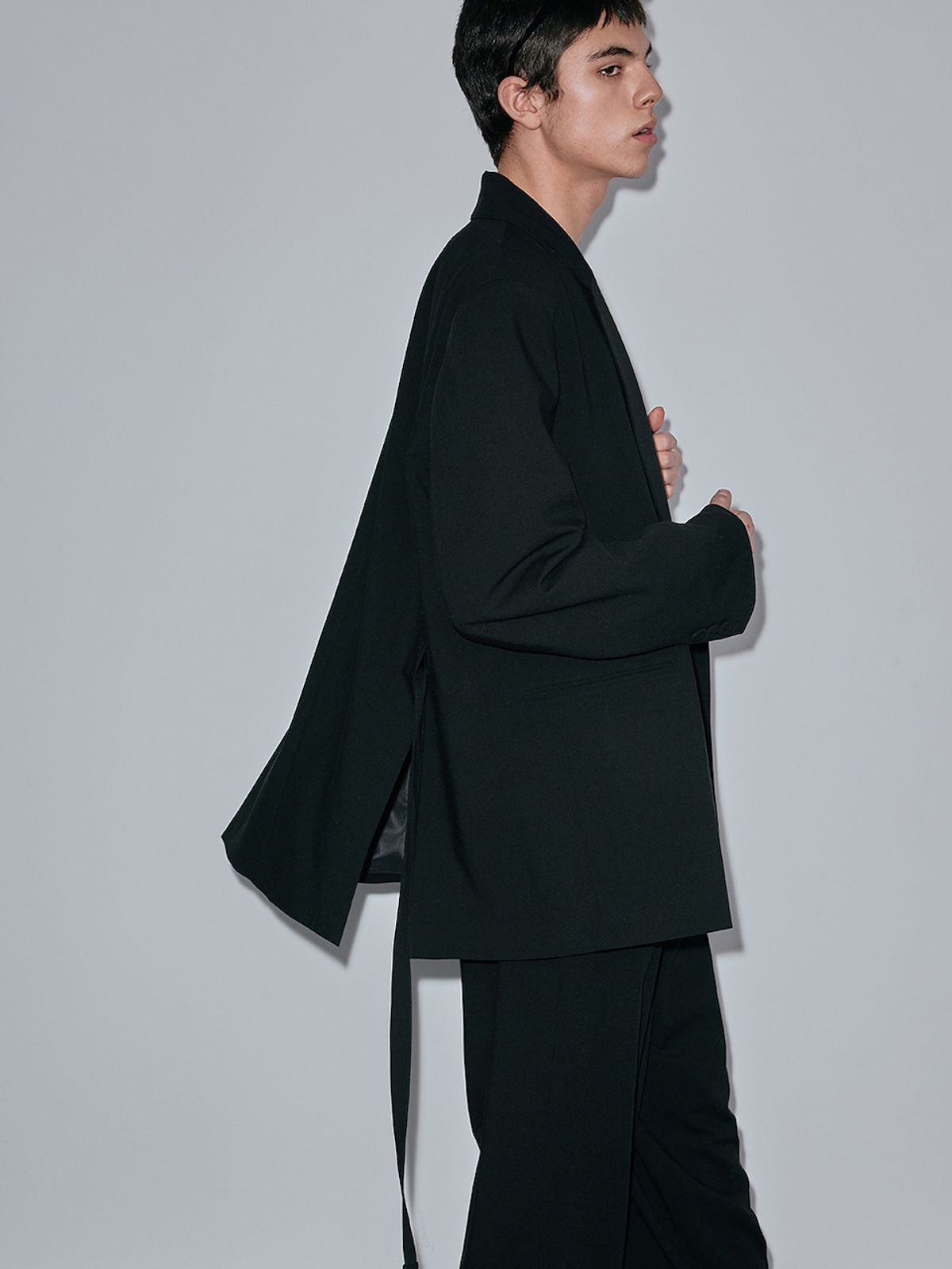 엘유브이엠(LUVM) UNISEX TAILORED BOXY JACKET_BLACK