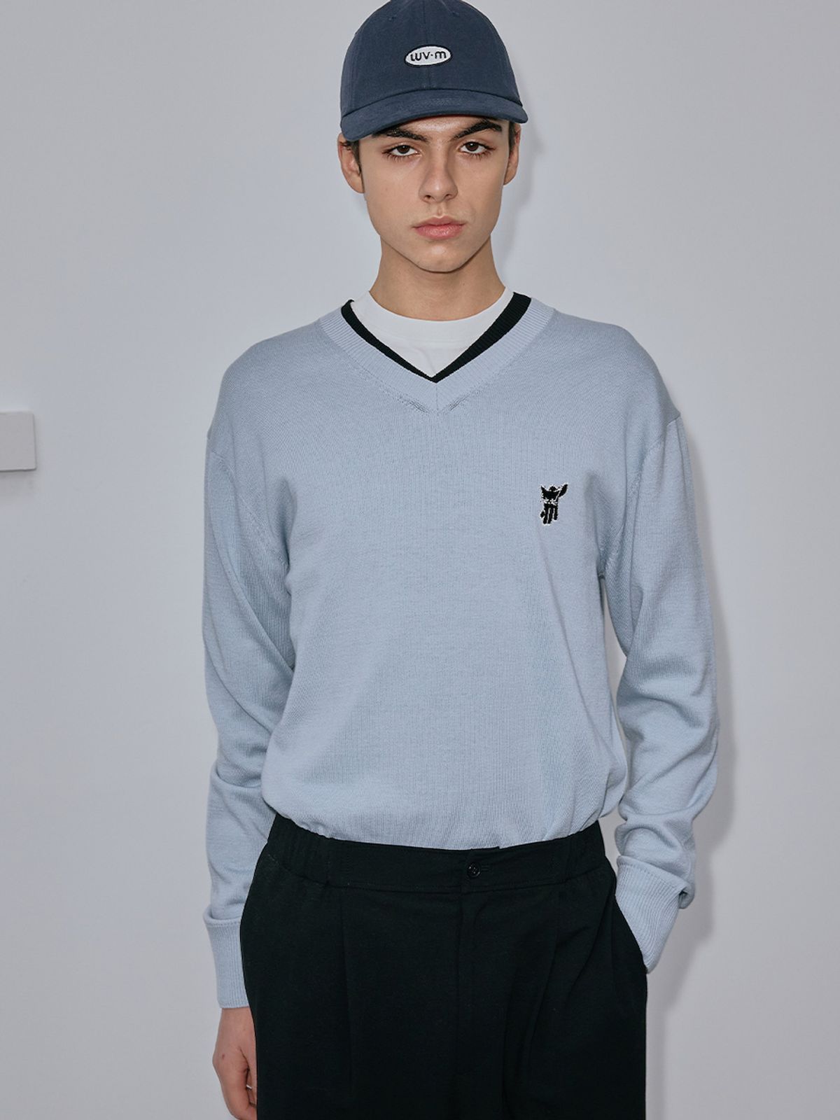 엘유브이엠(LUVM) BASIC V-NECK PULLOVER_SKY BLUE