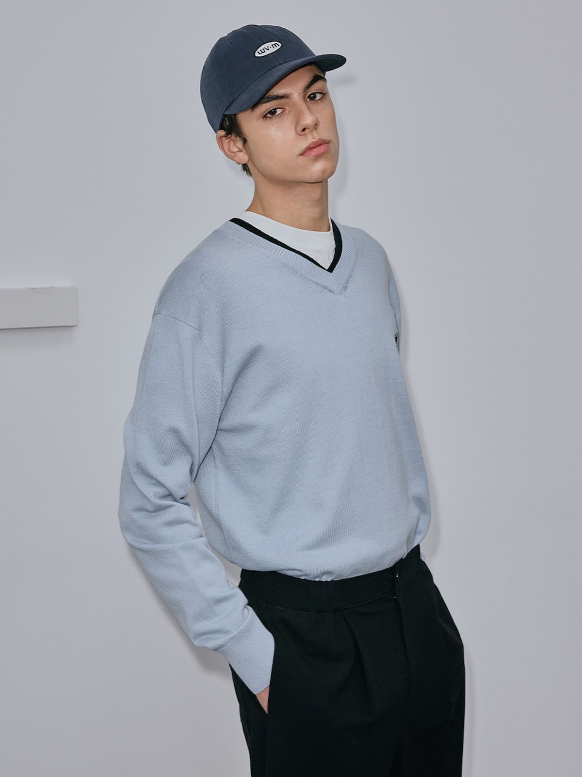 엘유브이엠(LUVM) BASIC V-NECK PULLOVER_SKY BLUE