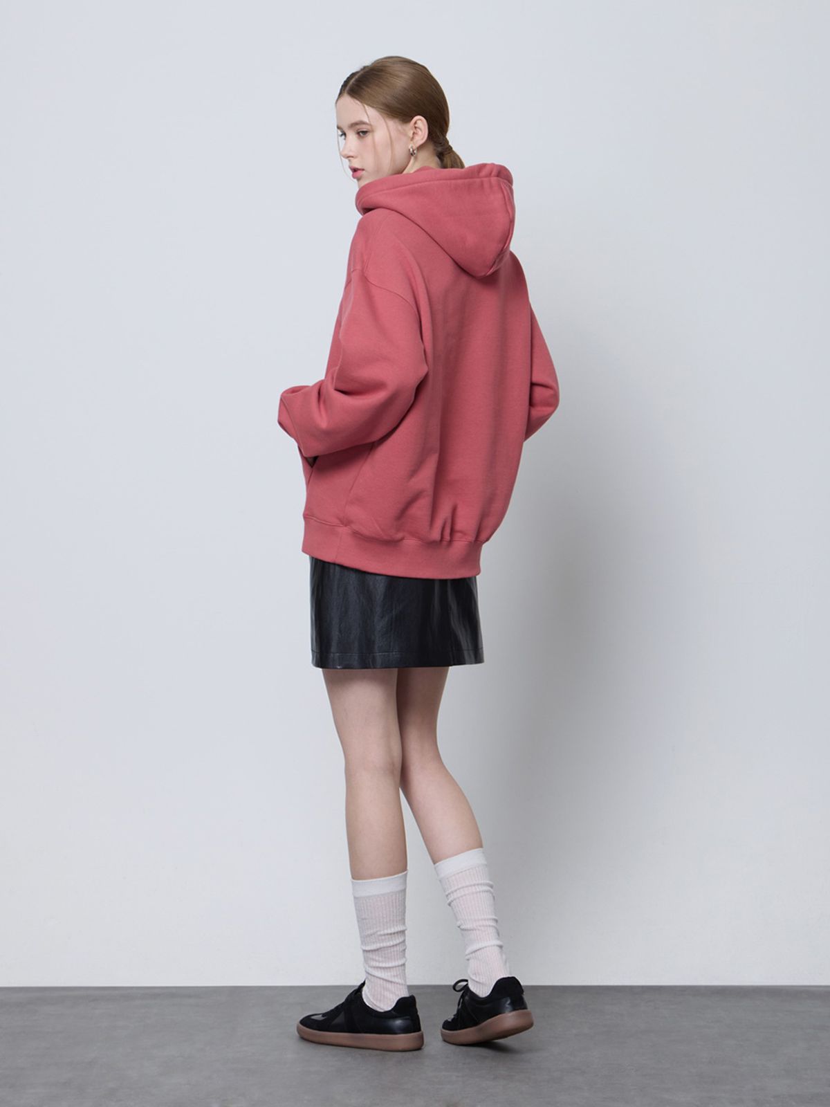 엘유브이엠(LUVM) MITCHI PRINTING HOODIE_SALMON