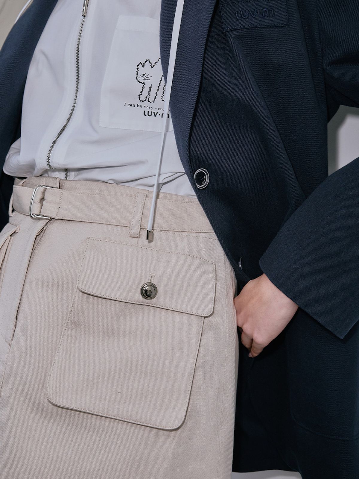 엘유브이엠(LUVM) POCKET MINI SKIRT_BEIGE