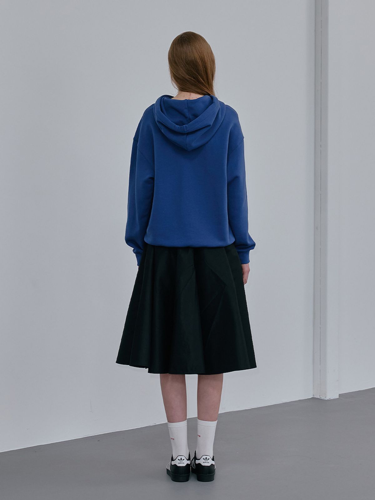 엘유브이엠(LUVM) BELTED MIDI SKIRT_BLACK