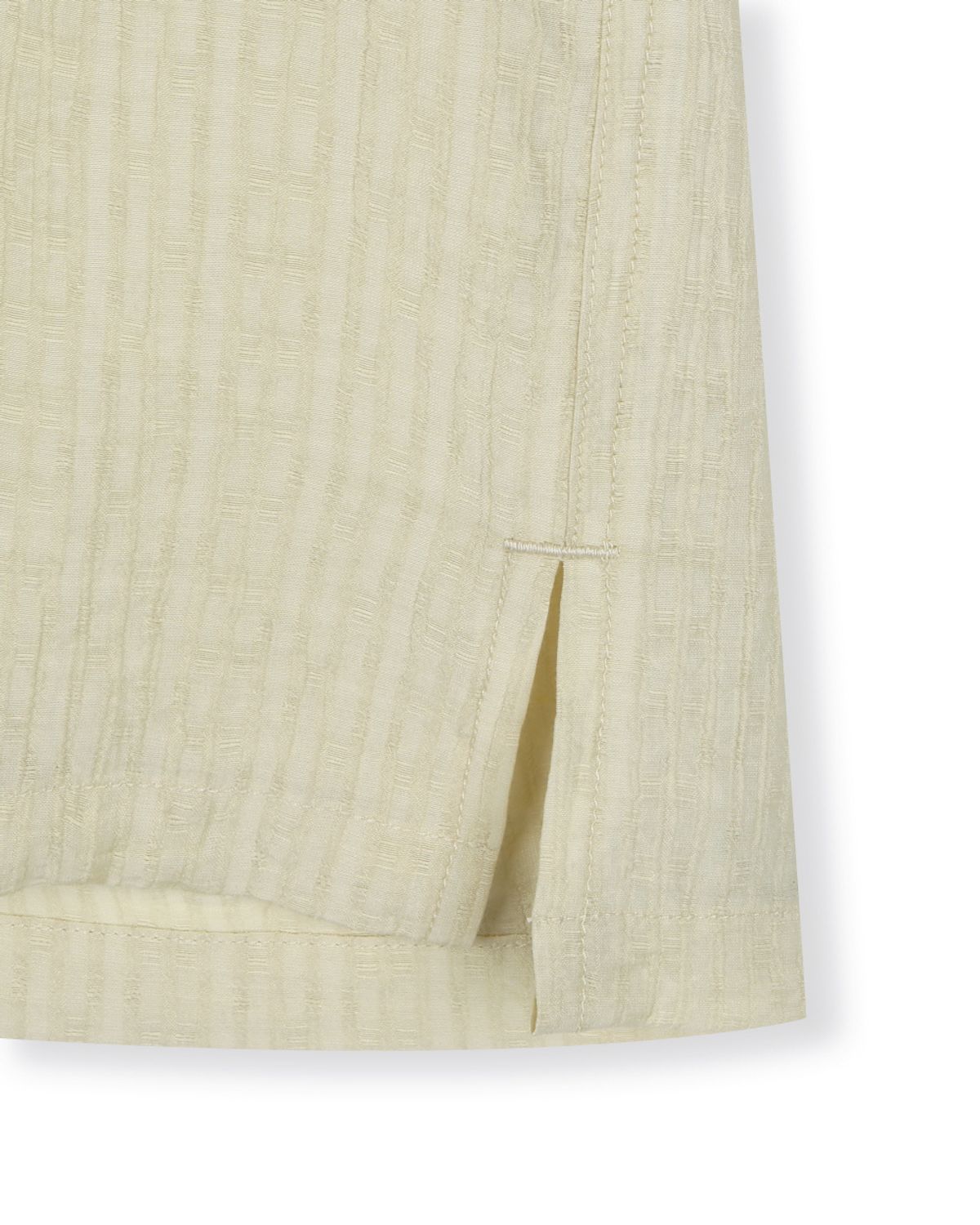비슬로우(BESLOW) CRINKLE TEXTURE HALF SHIRTS LIGHT BEIGE