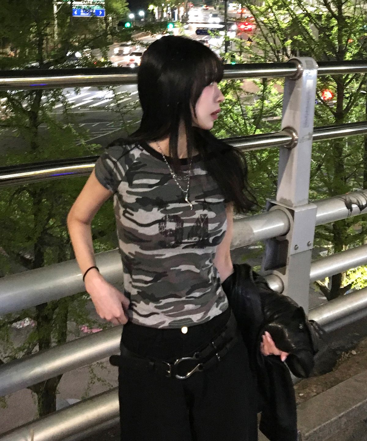 칙스(CHICKS) 스타 카모 슬림핏티 멜란지