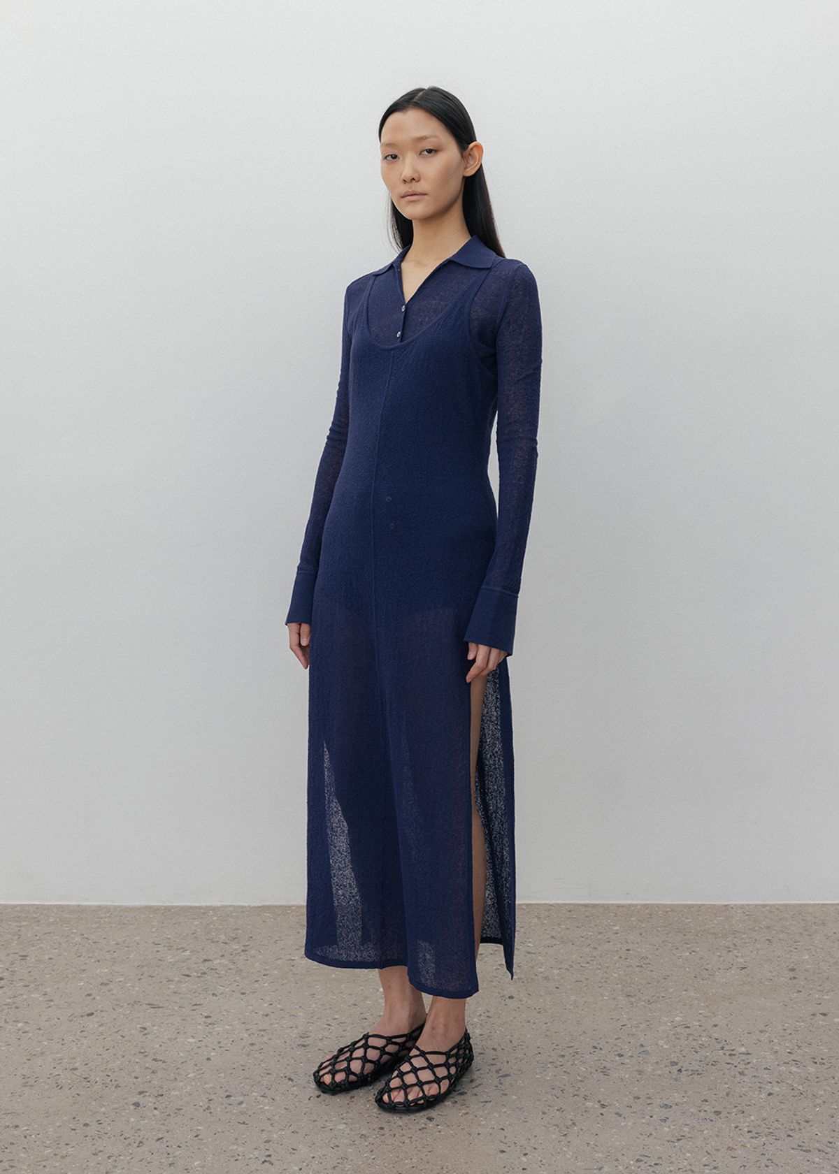 우마뭉(UMARMUNG) Crinkled linen side slit maxi dress_Dawn blue