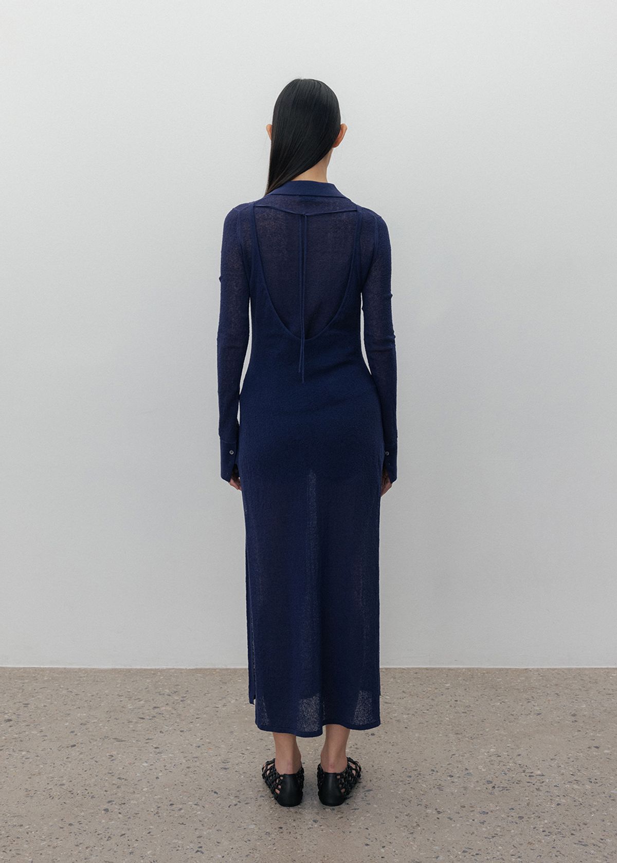 우마뭉(UMARMUNG) Crinkled linen side slit maxi dress_Dawn blue