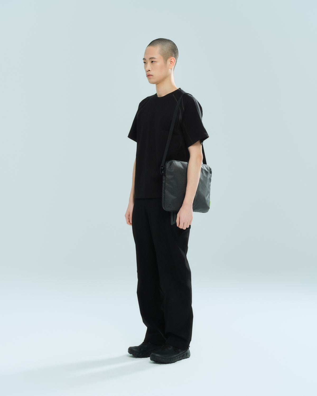 에이알씨(ARC) 랩탑 케이스 16-inch - Black(X33-Grid)