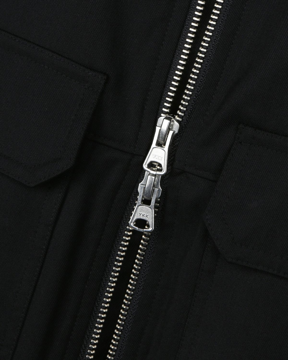 비슬로우(BESLOW) [비슬로우X패션튜브삭형]MILITARY ZIP-UP SHORT JACKET BLACK