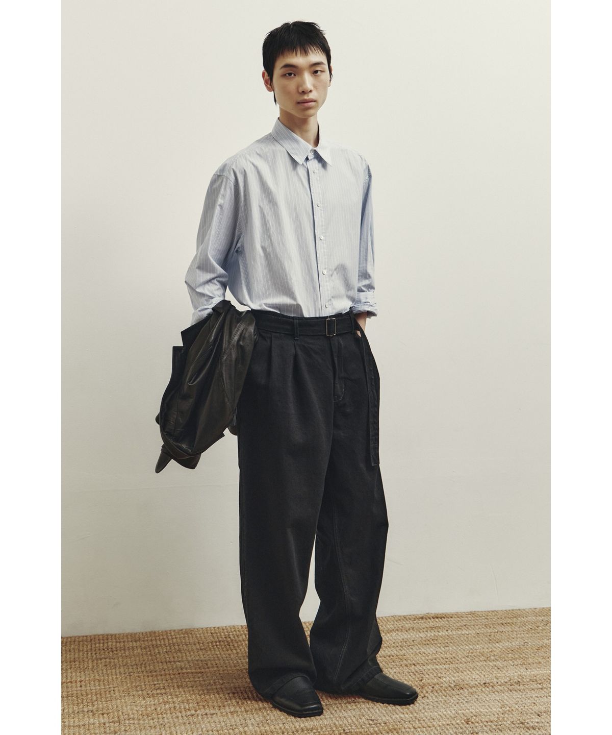 유스(YOUTH) Belted Denim Pants - Black