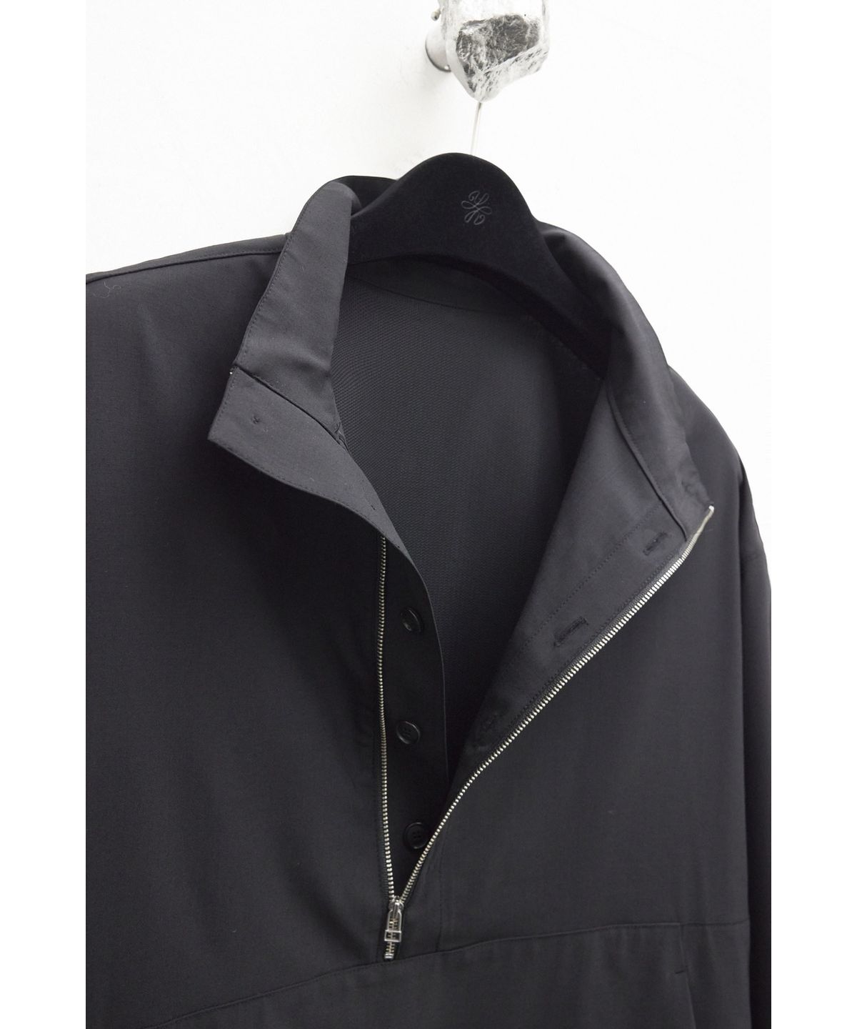 유스(YOUTH) Buttoned Anorak - Black