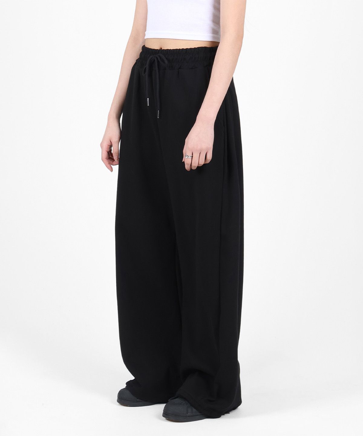 포더핏(FOR THE FIT) [여름용 OR 일반] 사이드 핀턱 스웨트 와이드 팬츠_블랙
