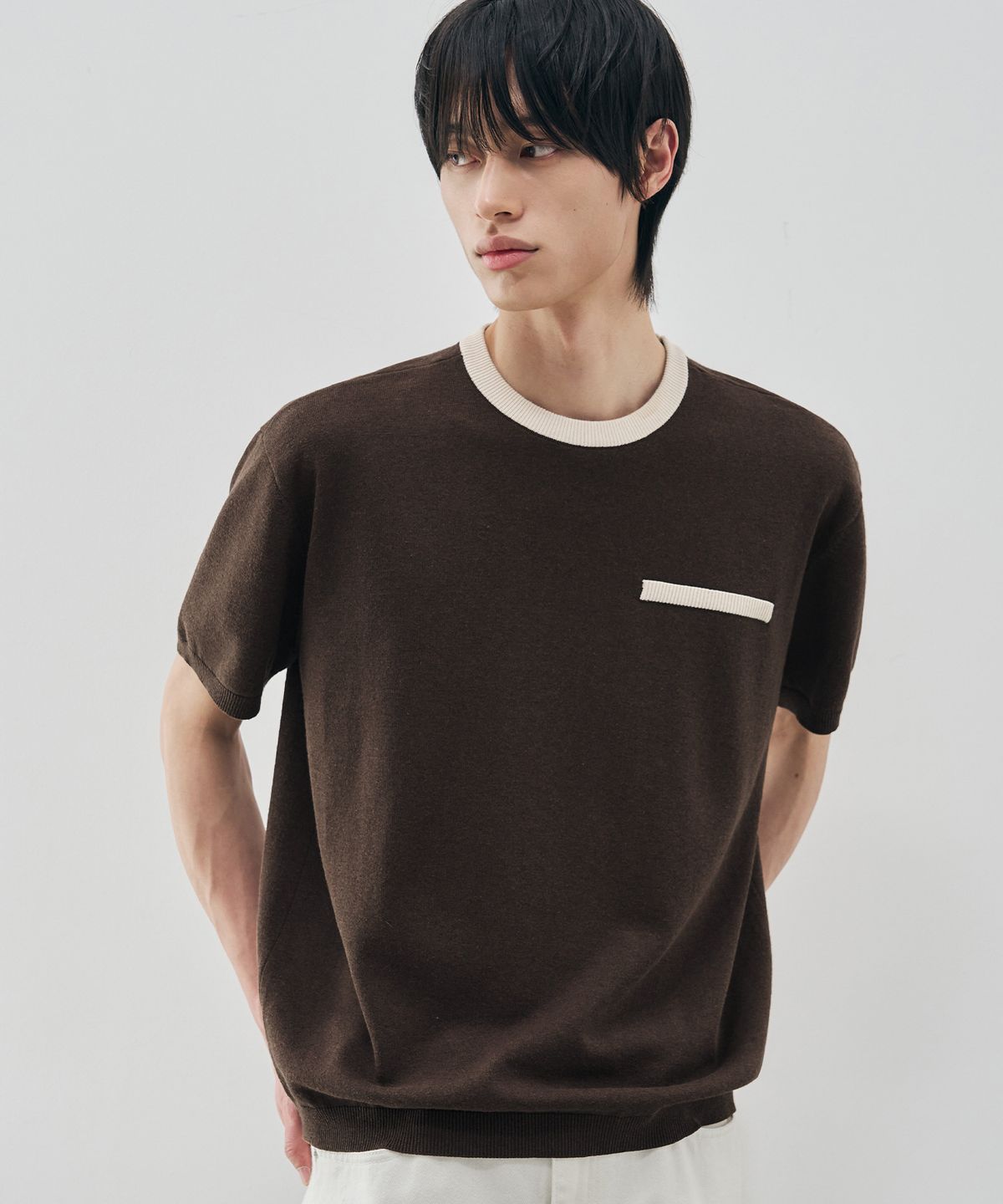 드로우핏(DRAW FIT) 콘트라스트 라운드 하프 니트 [BROWN]