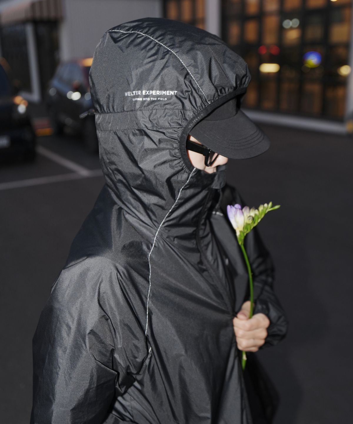 웰터 익스페리먼트(WELTER EXPERIMENT) ANEMOI LIGHT WINDBREAKER_BLACK