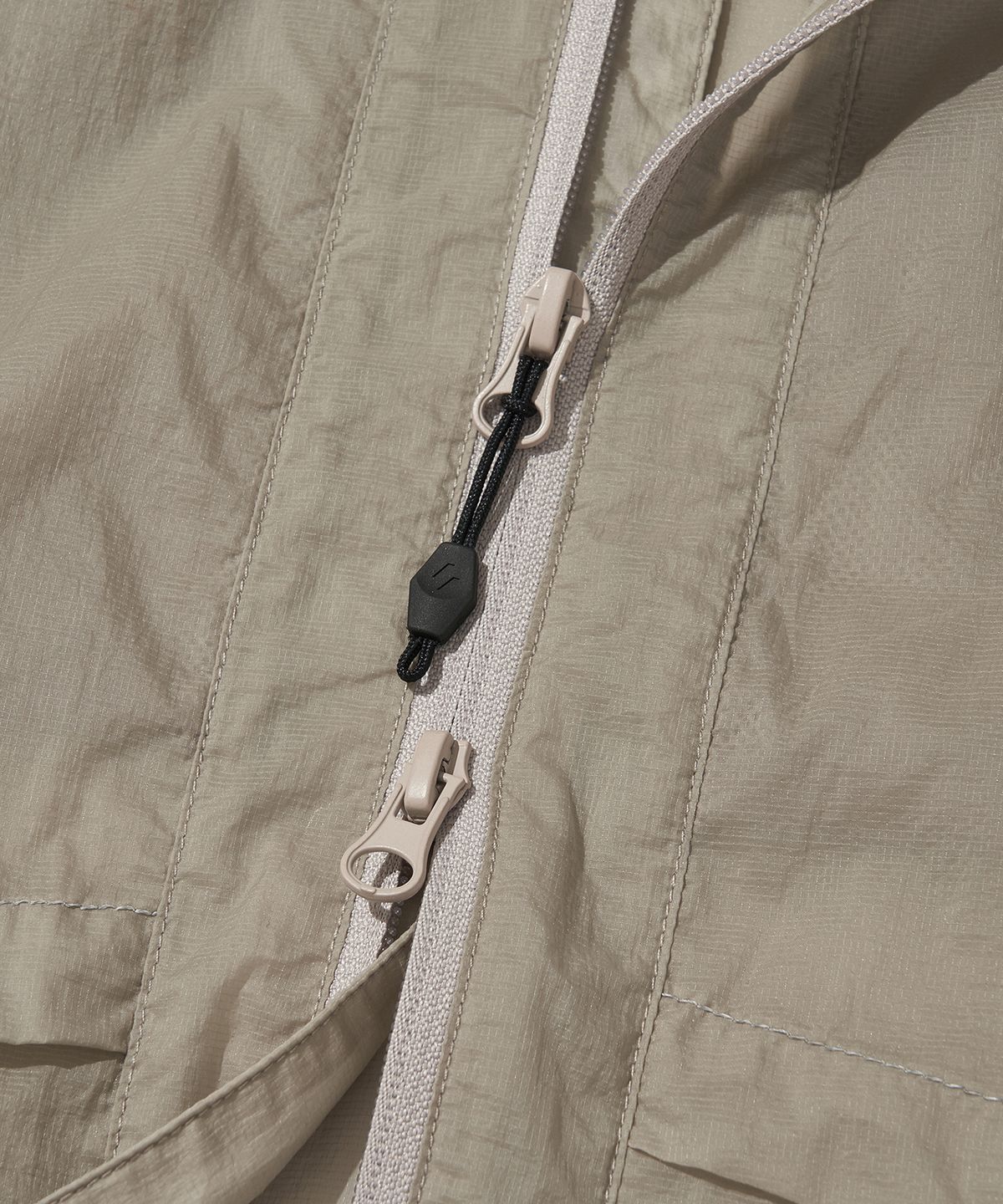 웰터 익스페리먼트(WELTER EXPERIMENT) BOREAS VENTILATION WINDBREAKER_LIGHT GRAY