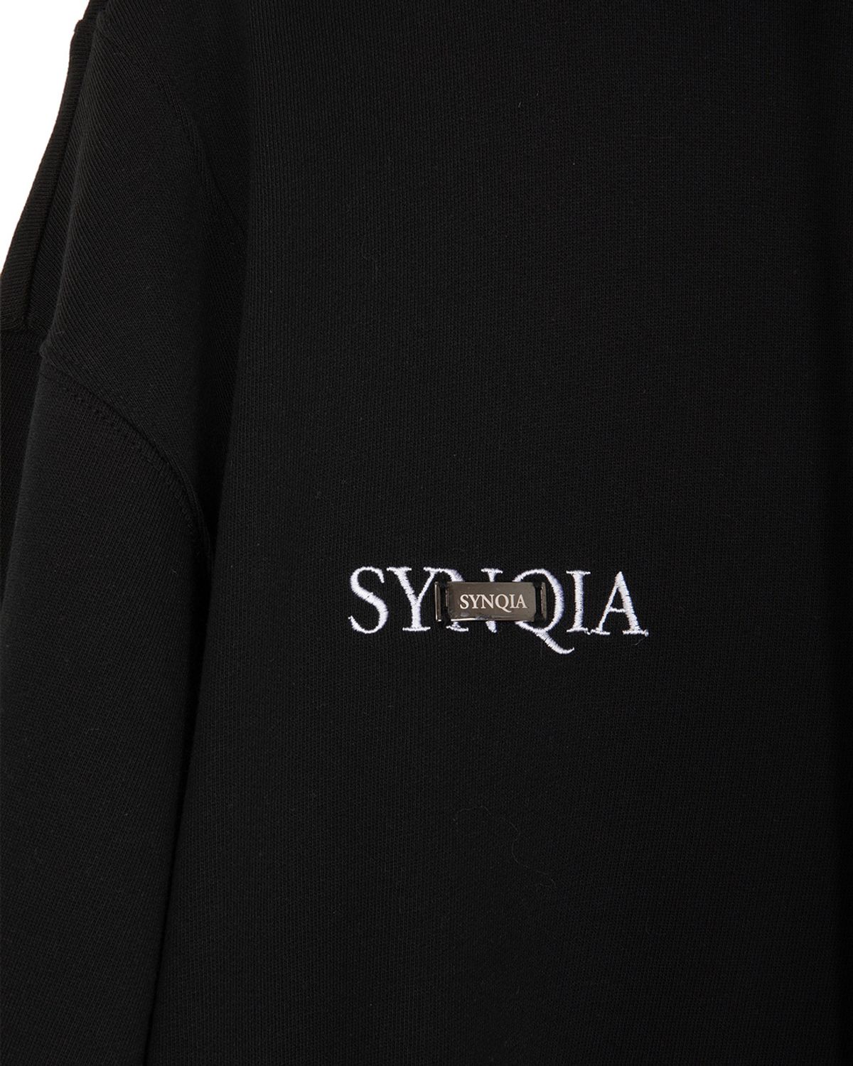 신키아(SYNQIA) 파이어맨 클로저 로고 후디 블랙