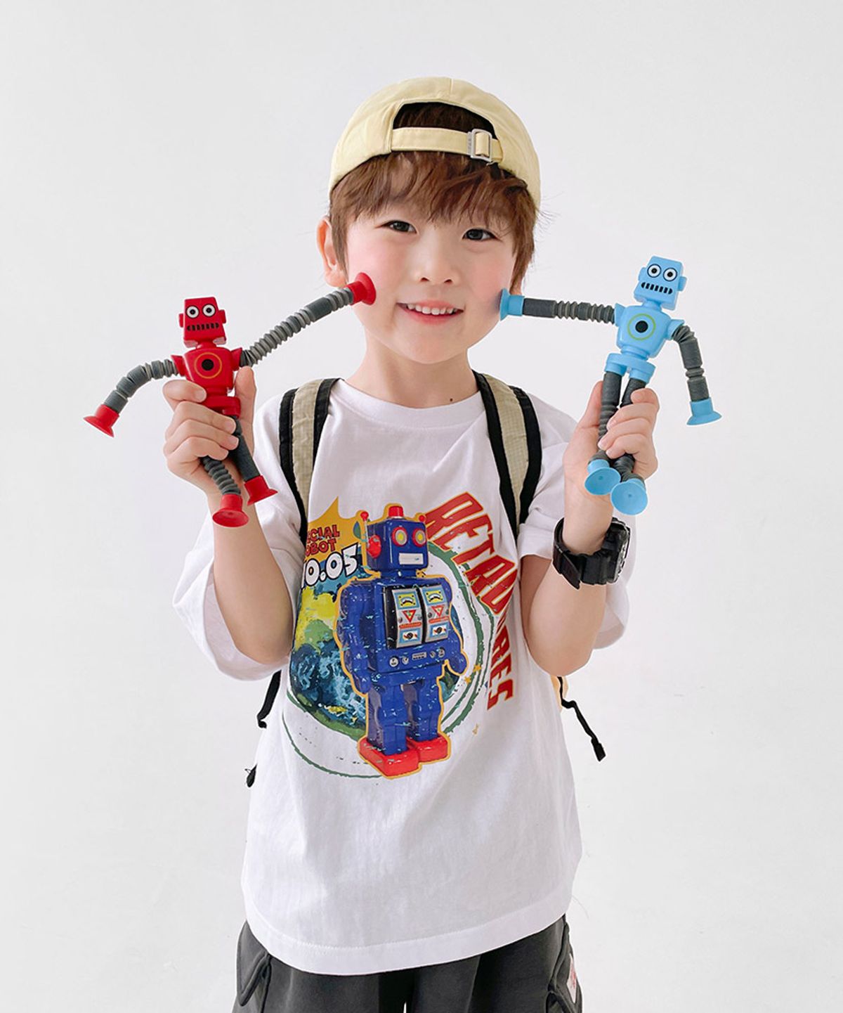 베리클로젯(BERRYCLOSET) 토이 로봇 반팔티