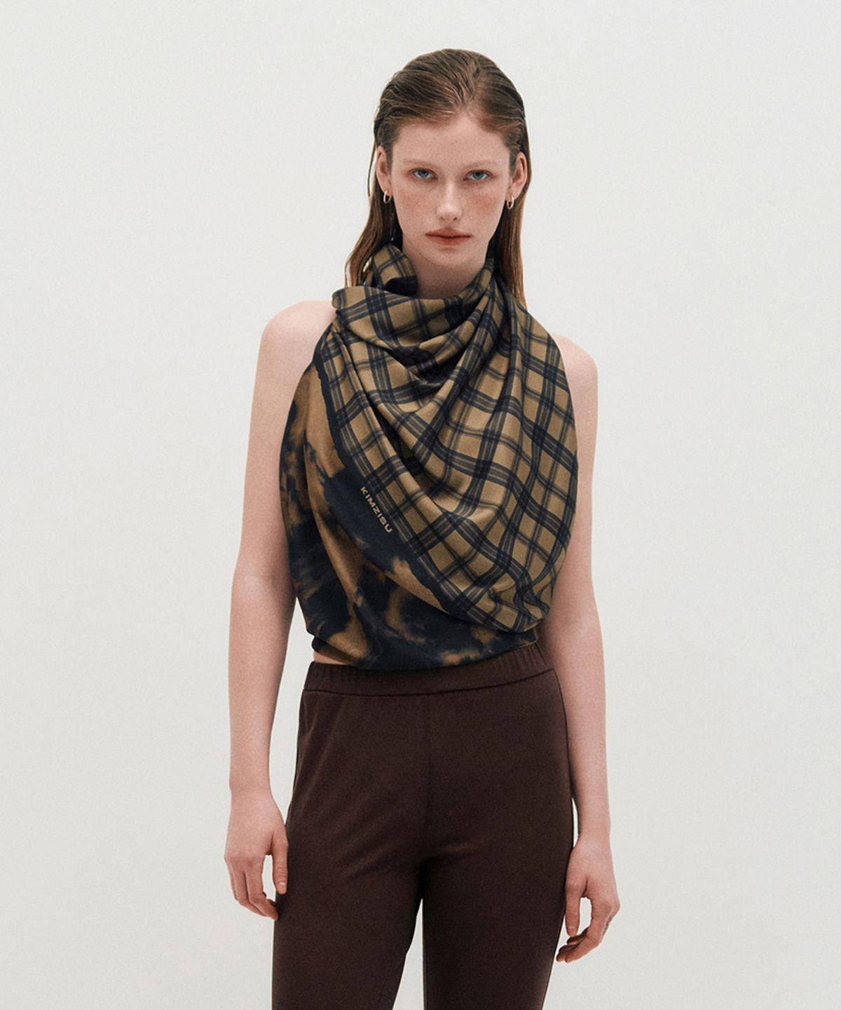 킴지수(KIMZISU) Half&Half Plaid Square Scarf 95 _ BEIGE