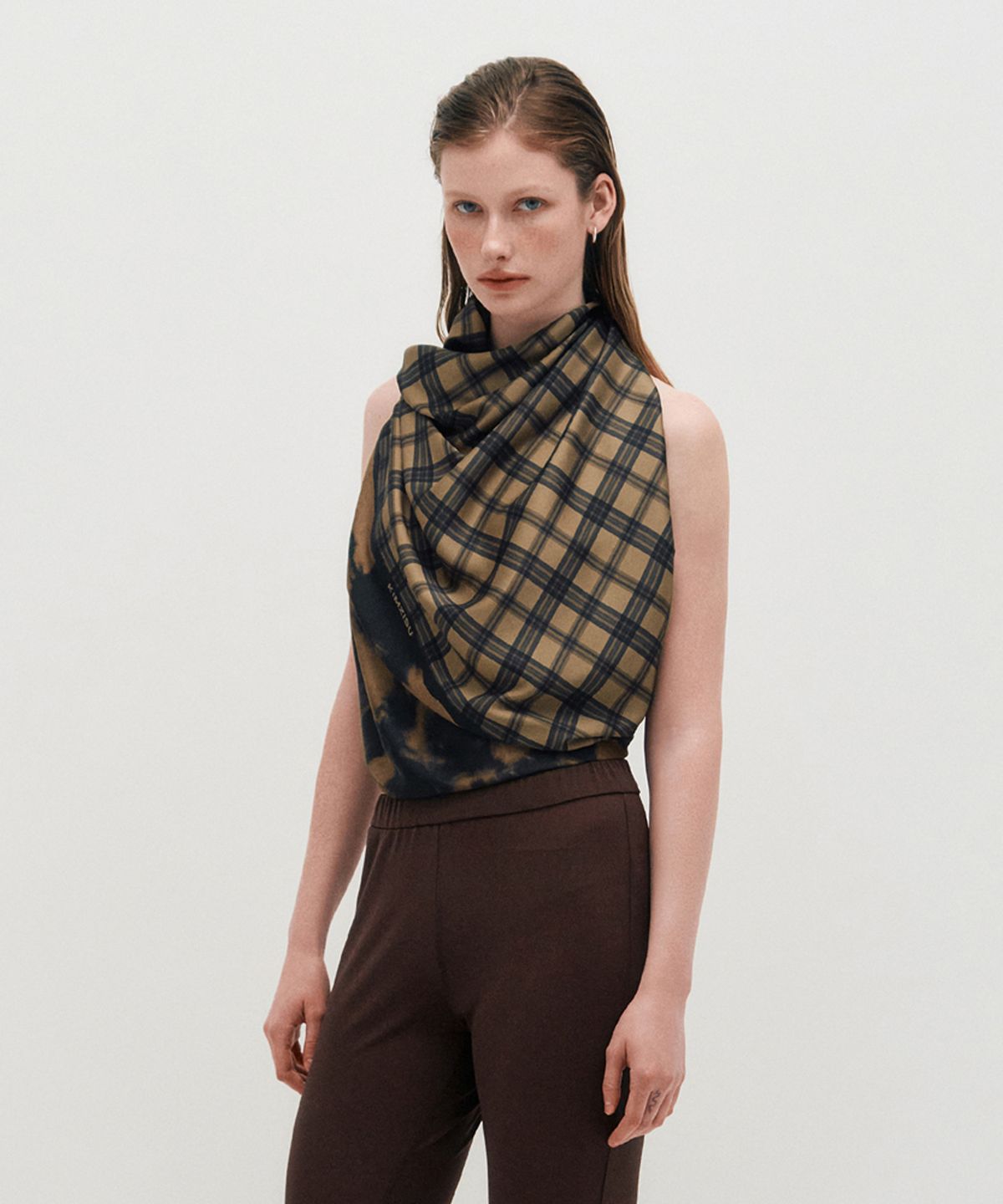 킴지수(KIMZISU) Half&Half Plaid Square Scarf 95 _ BEIGE