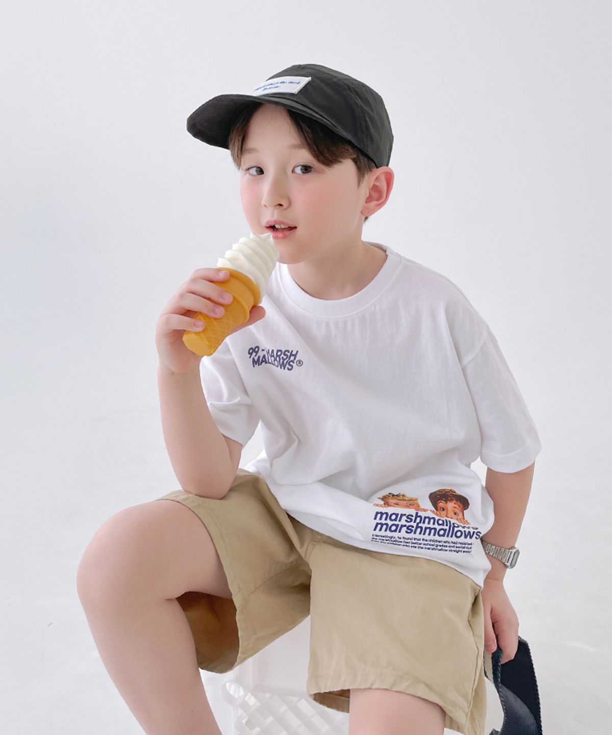 베리클로젯(BERRYCLOSET) 빼꼼 마시멜로우 반팔티