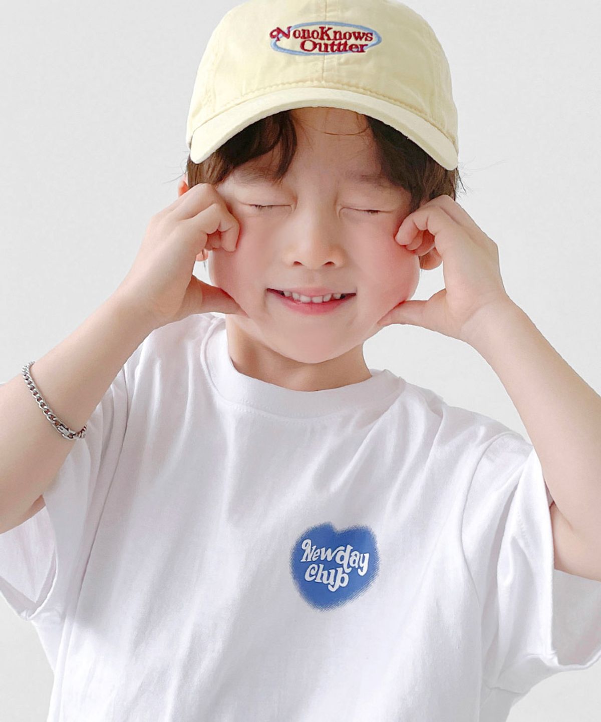 베리클로젯(BERRYCLOSET) 뉴 하트 체커 반팔티