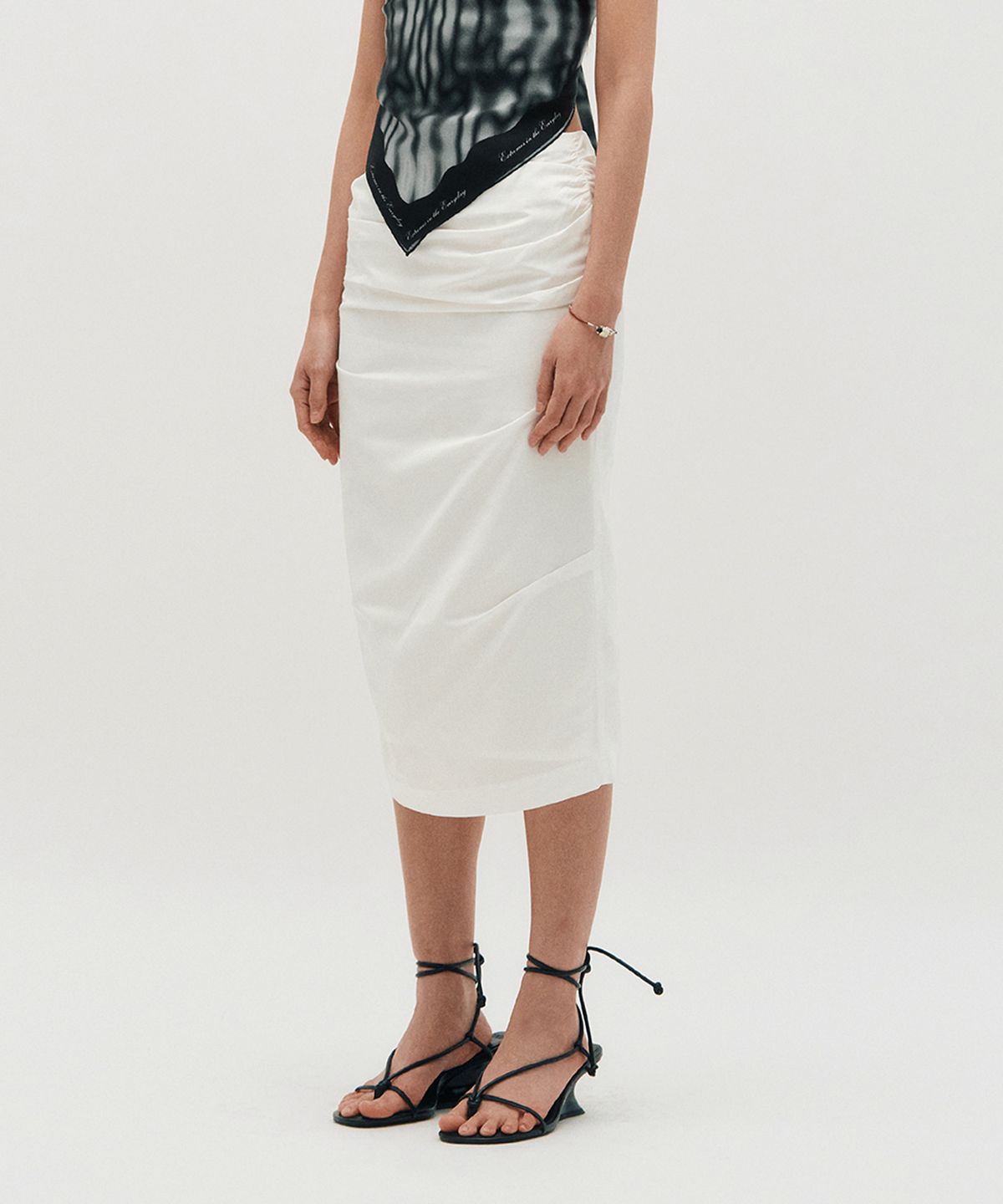 킴지수(KIMZISU) Draped Long Skirt _ WHITE