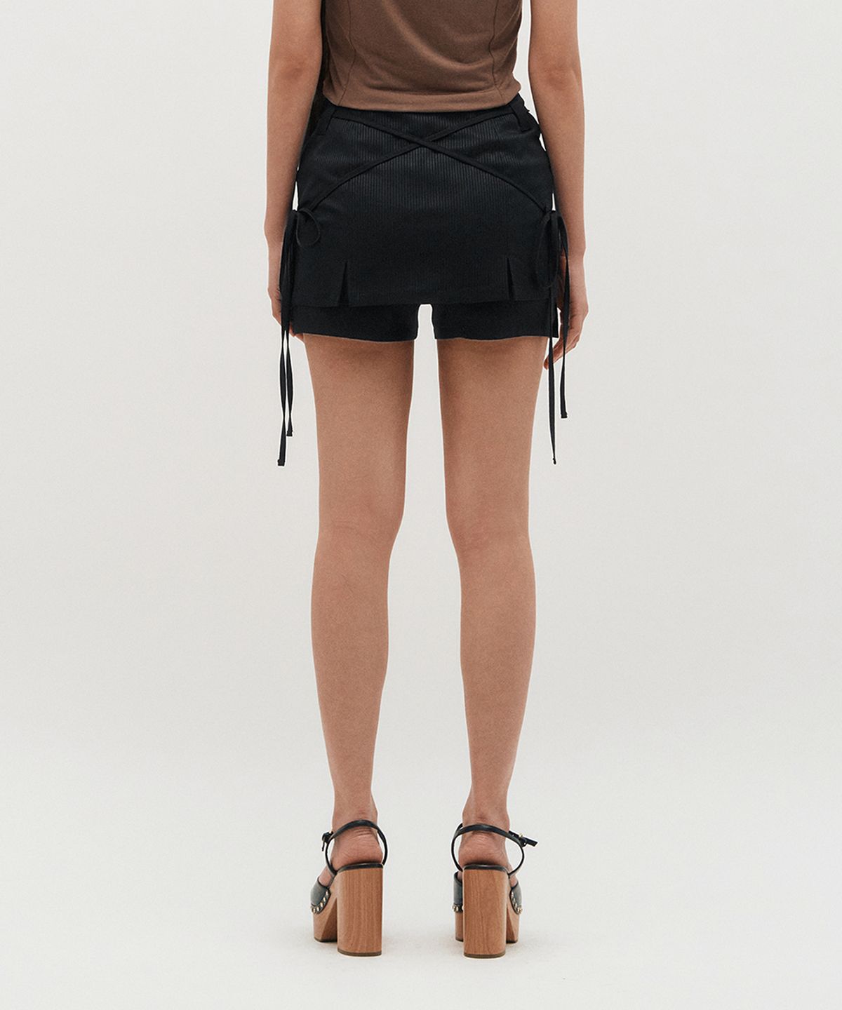 킴지수(KIMZISU) Ribbon Tied Mini Skirt Pants _ BLACK